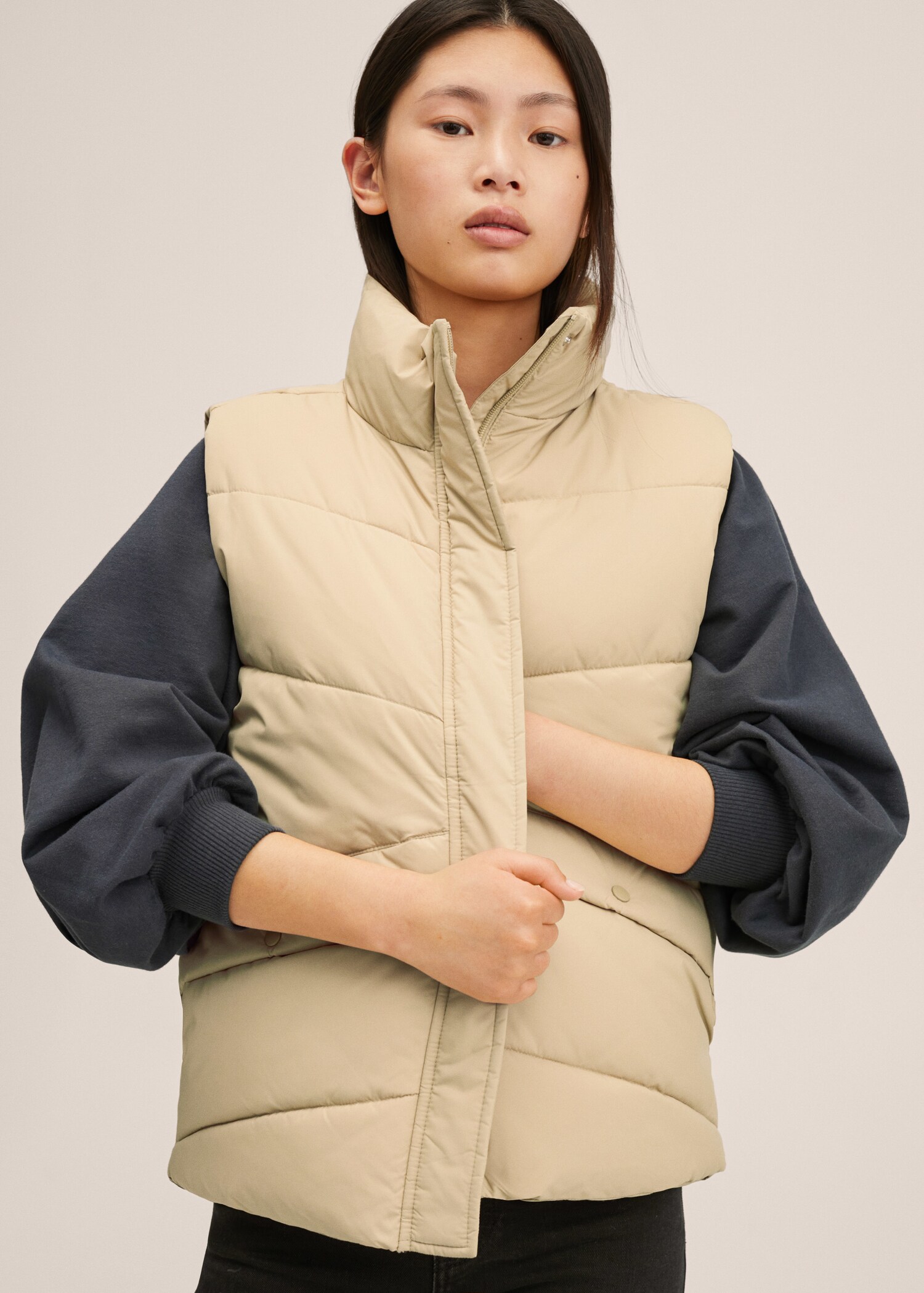 Quilted gilet - Details of the article 2