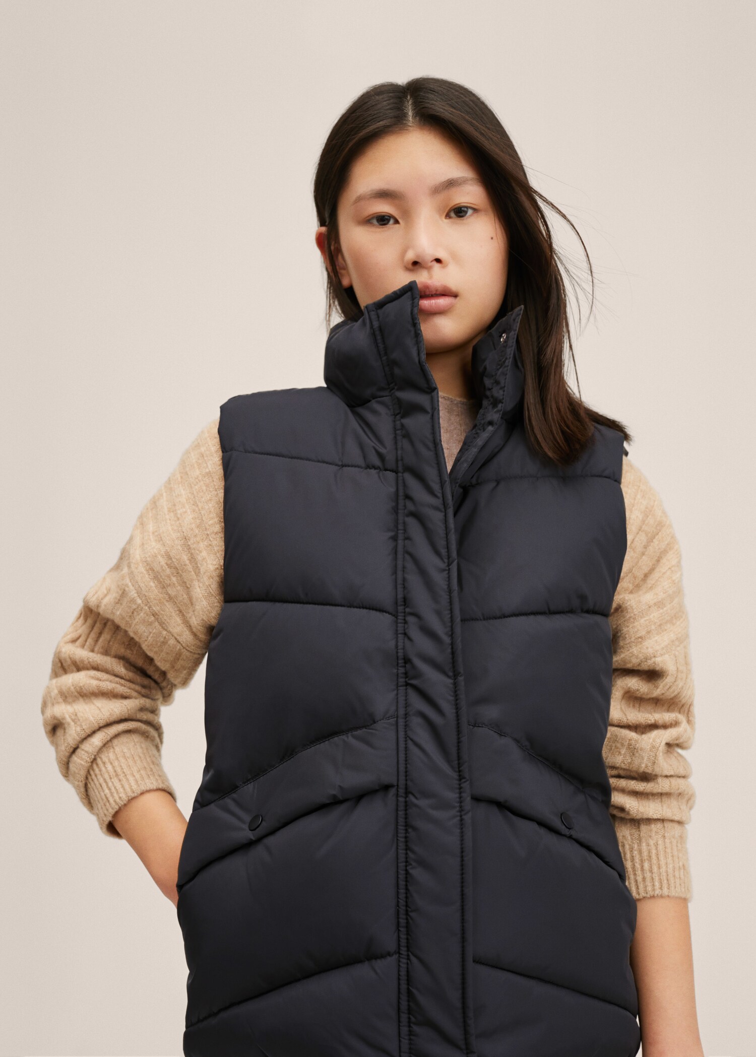 Quilted gilet - Details of the article 2
