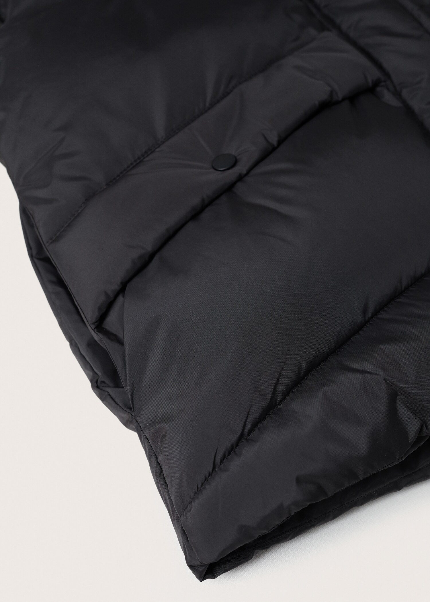 Quilted gilet - Details of the article 8
