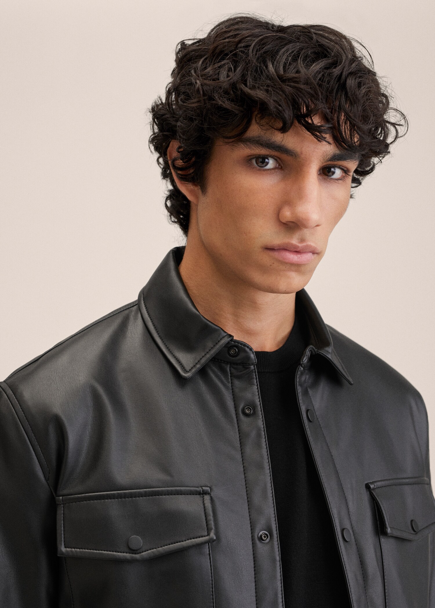 Leather-effect overshirt - Details of the article 1