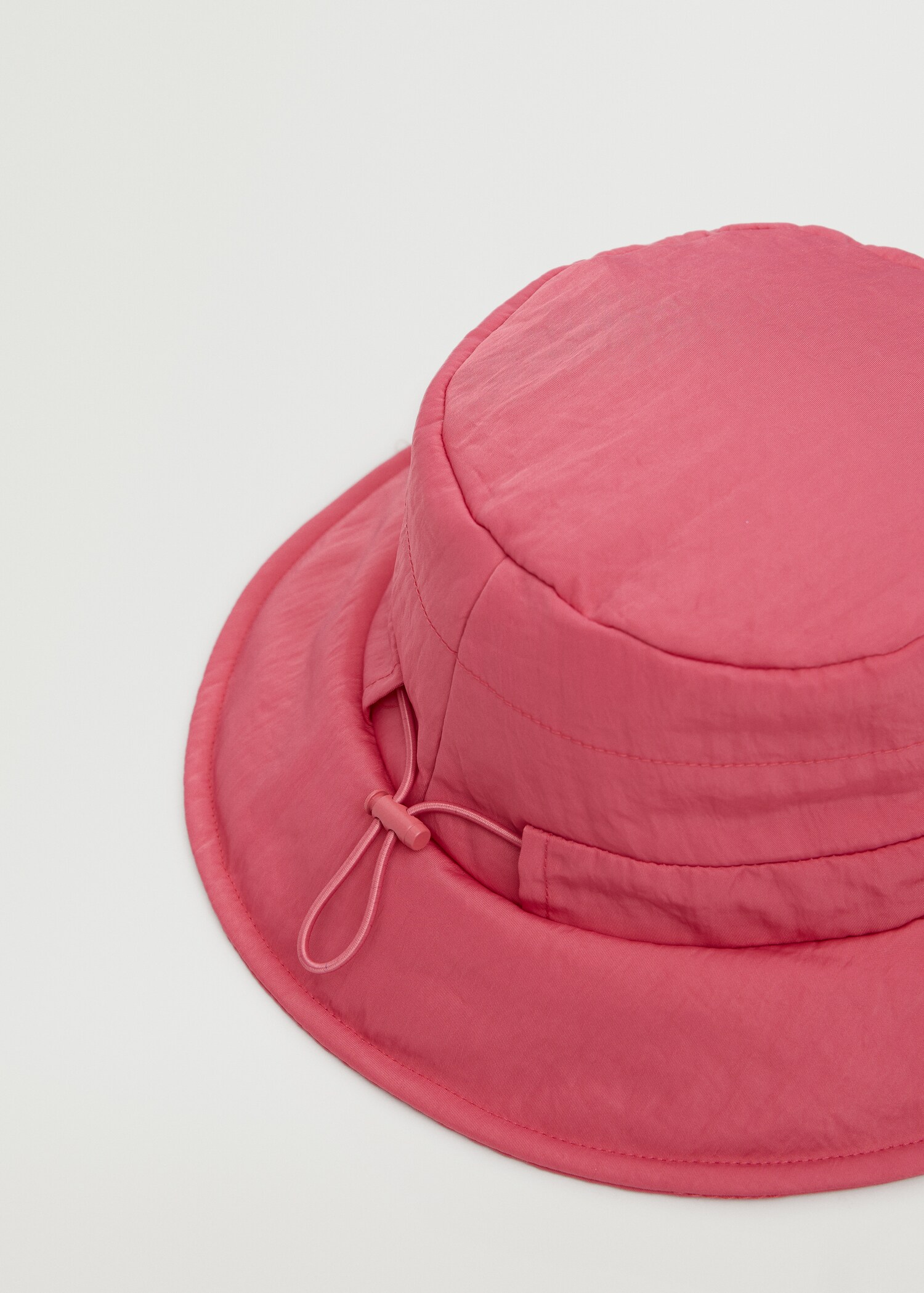 Prošívaný klobouk cloche - Náhled ve středové rovině