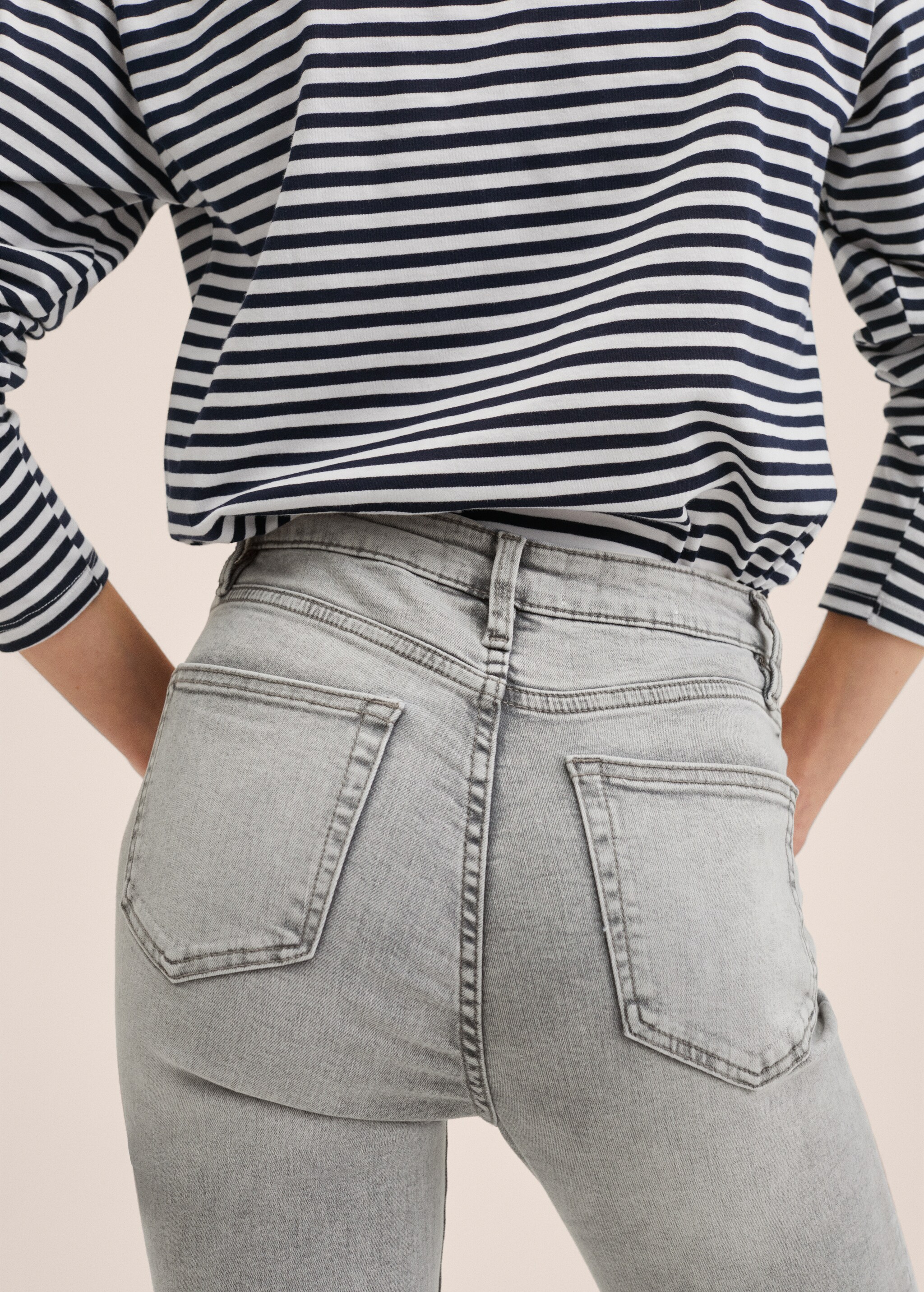 High-waist skinny jeans - Details of the article 2