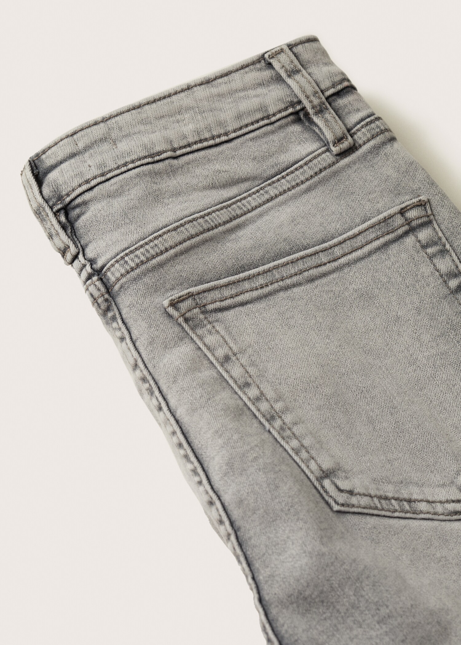 Skinny-Jeans mit hohem Bund - Detail des Artikels 8
