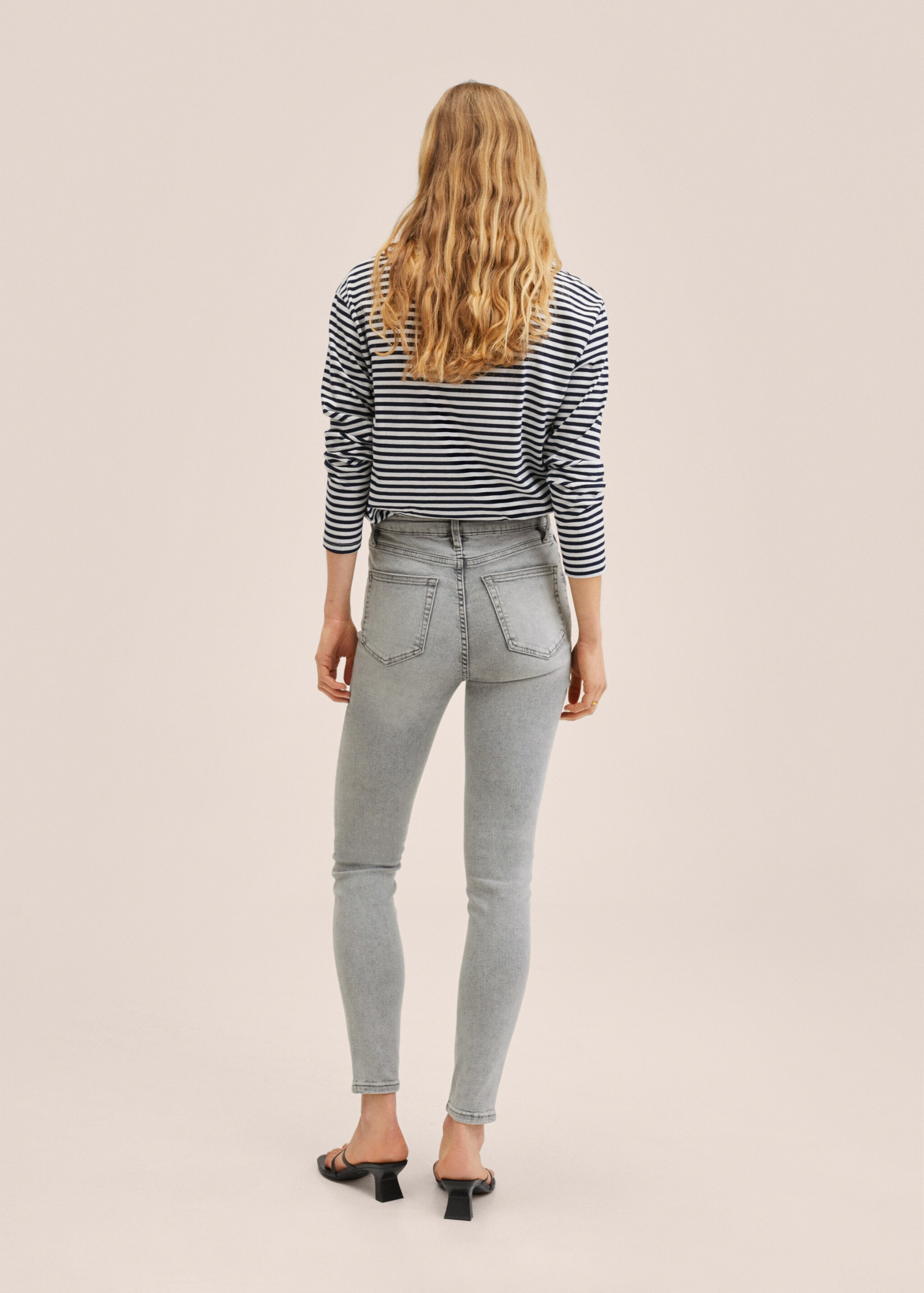High-waist skinny jeans - Reverse of the article
