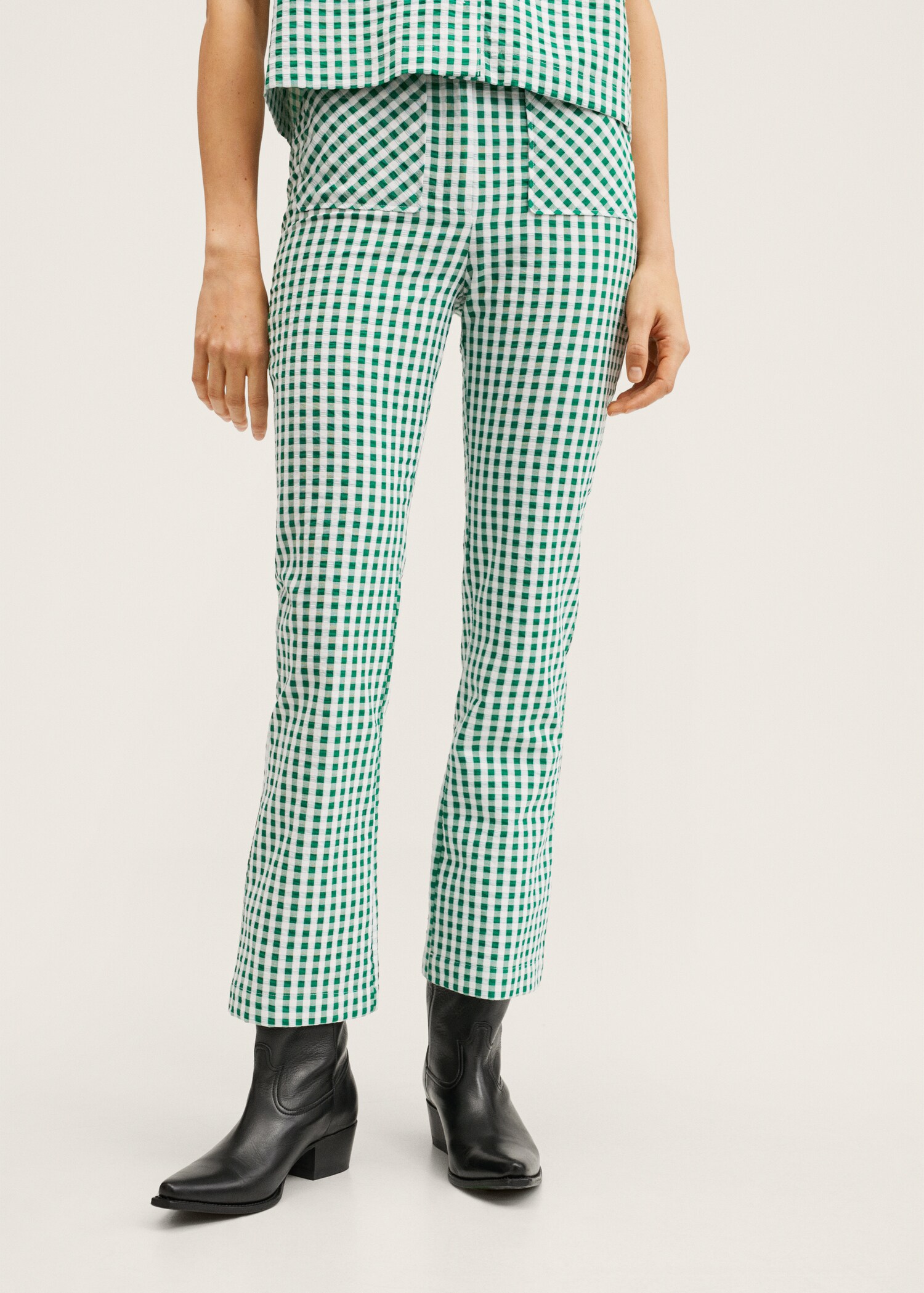 Pantalón recto cuadros - Plano medio