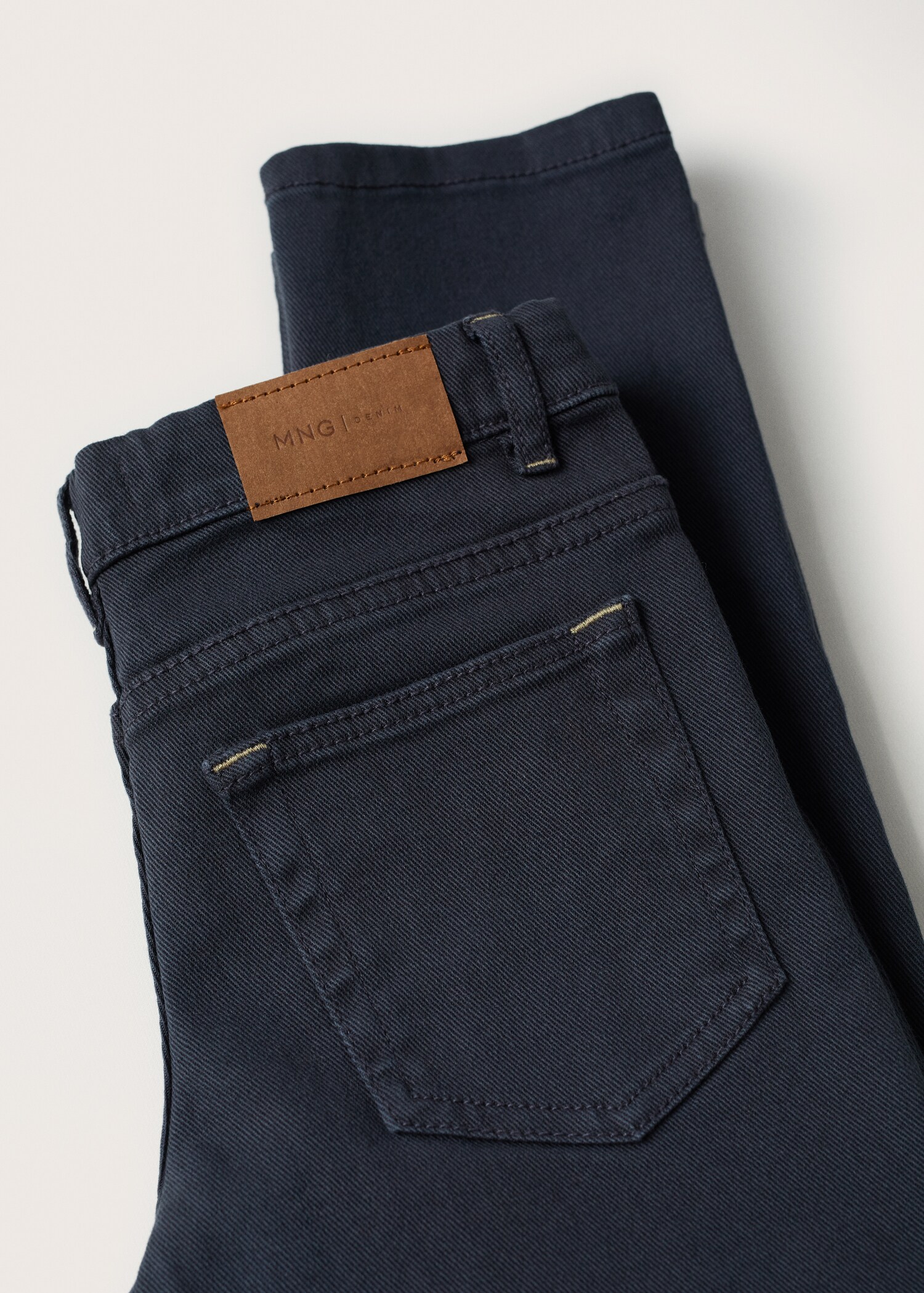 Spodnie bawełniane slim fit - Szczegóły artykułu 8
