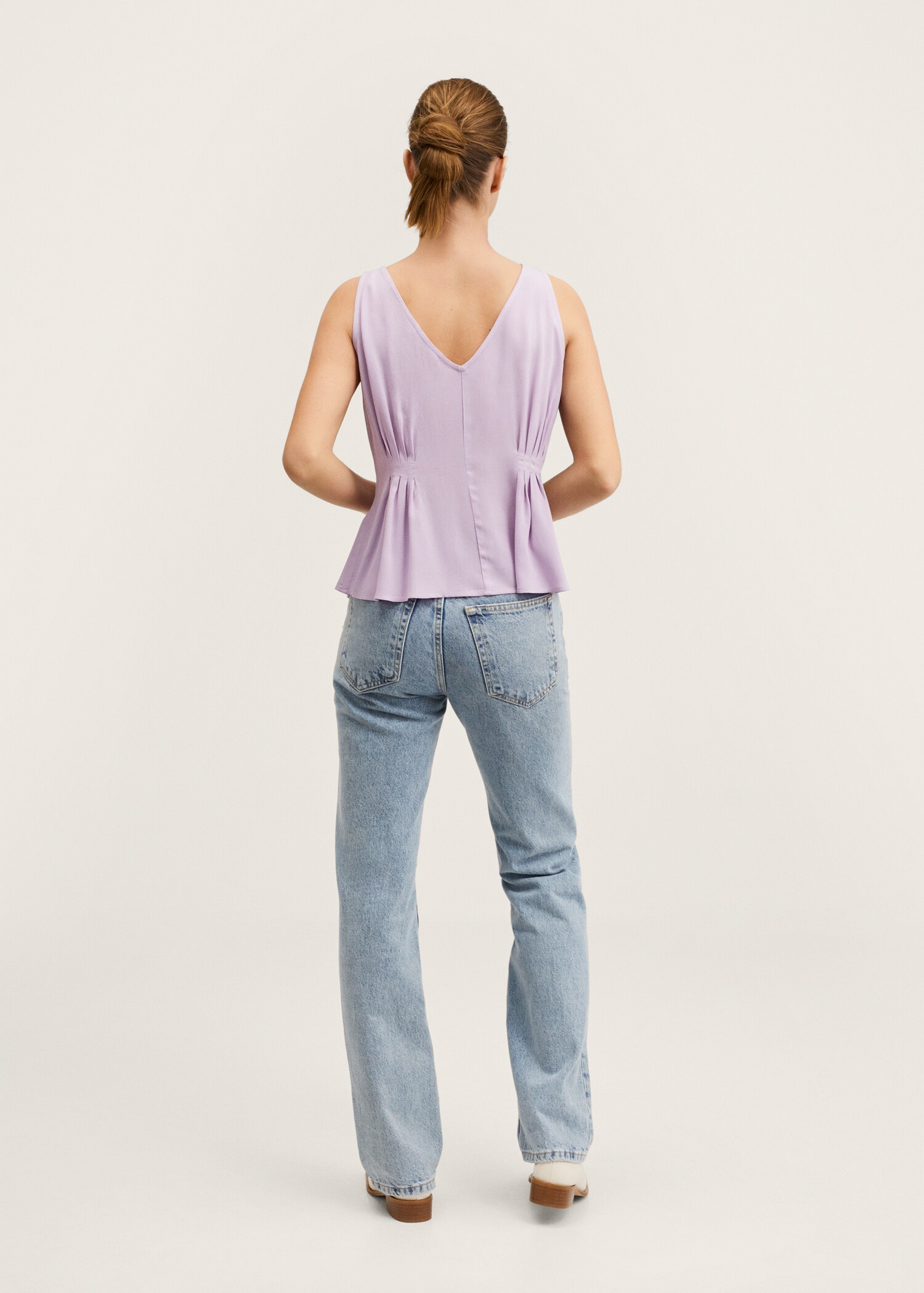Ruched detail top - Reverse of the article