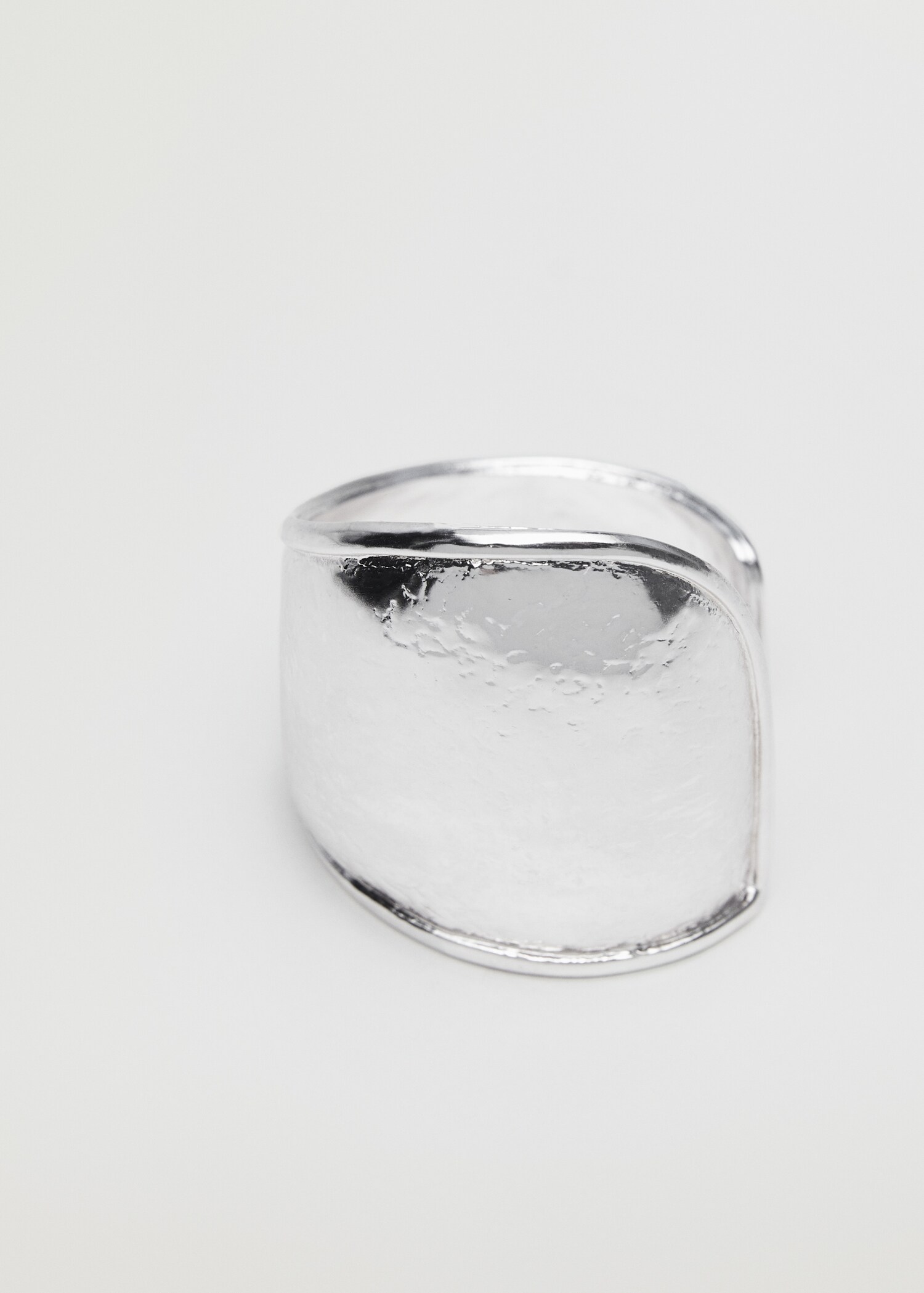 Brazalete rígido - Plano medio