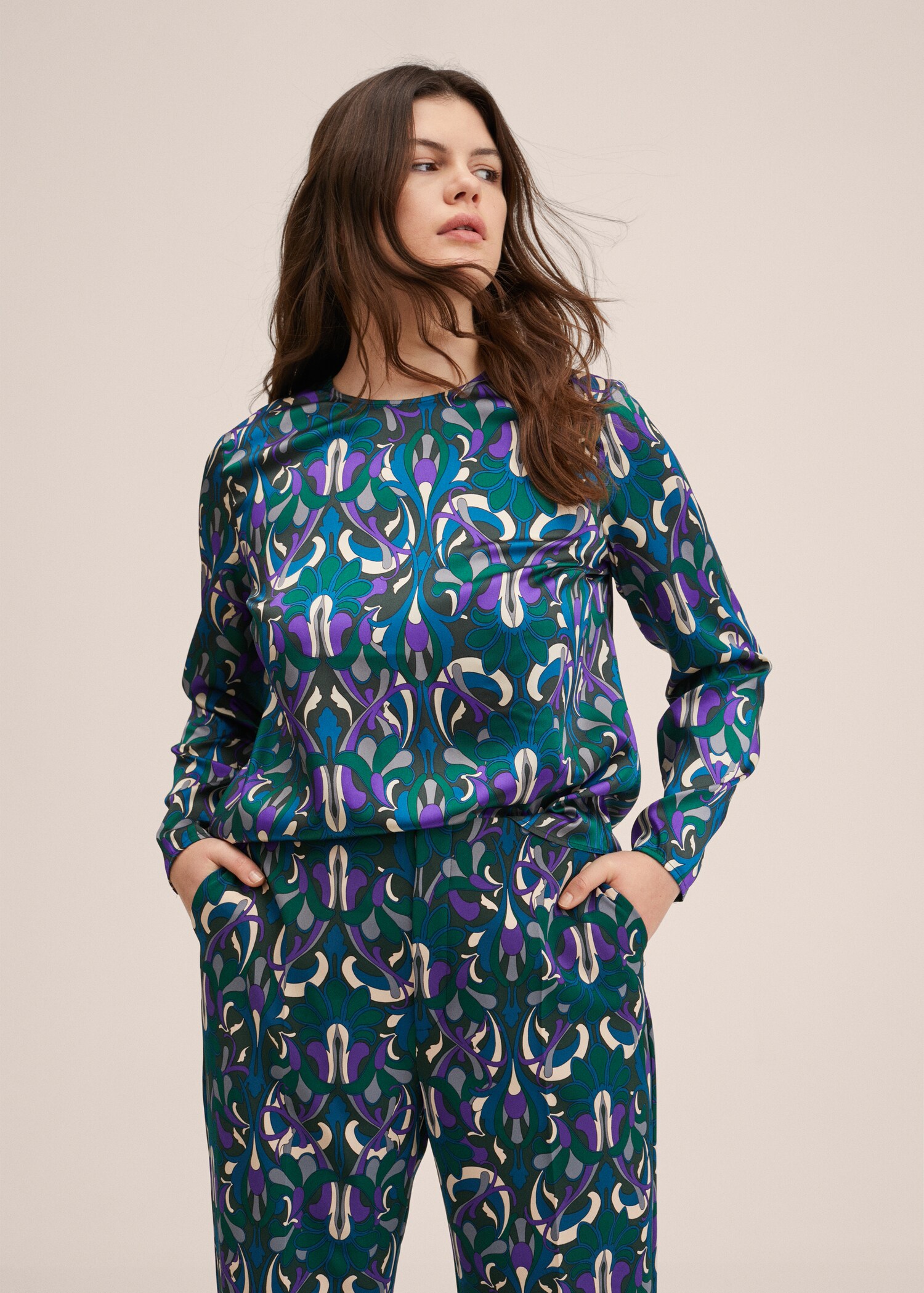 Flared trousers - Details of the article 4