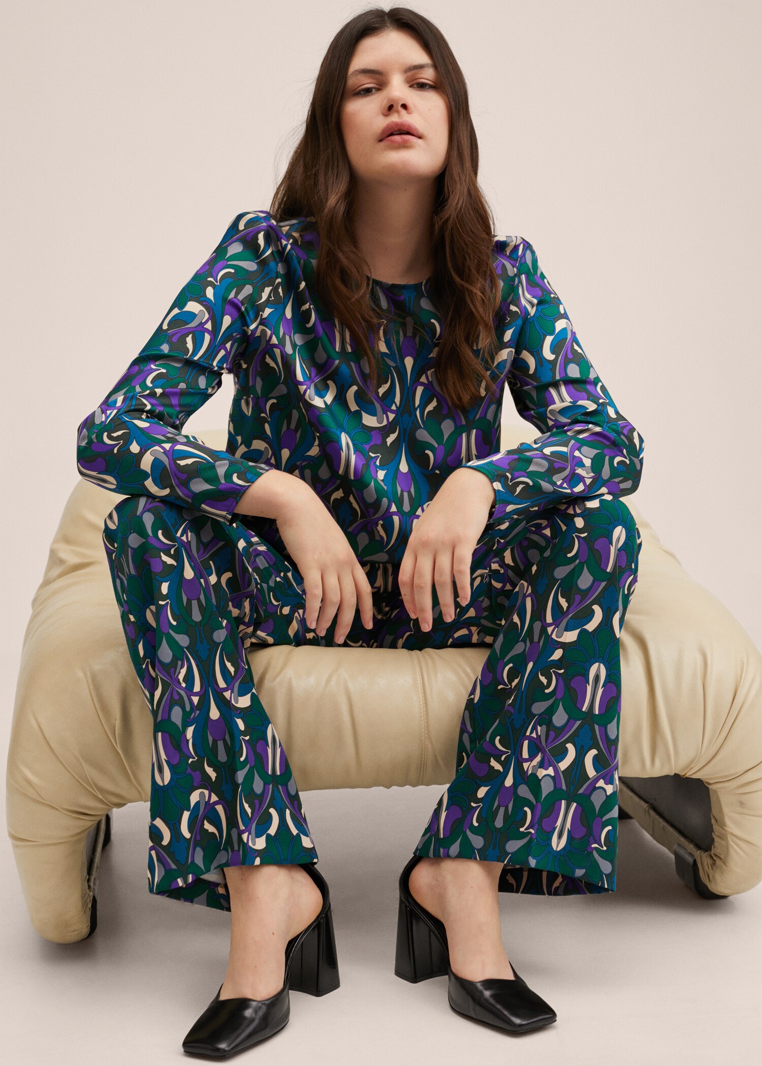 Flared trousers - Details of the article 5