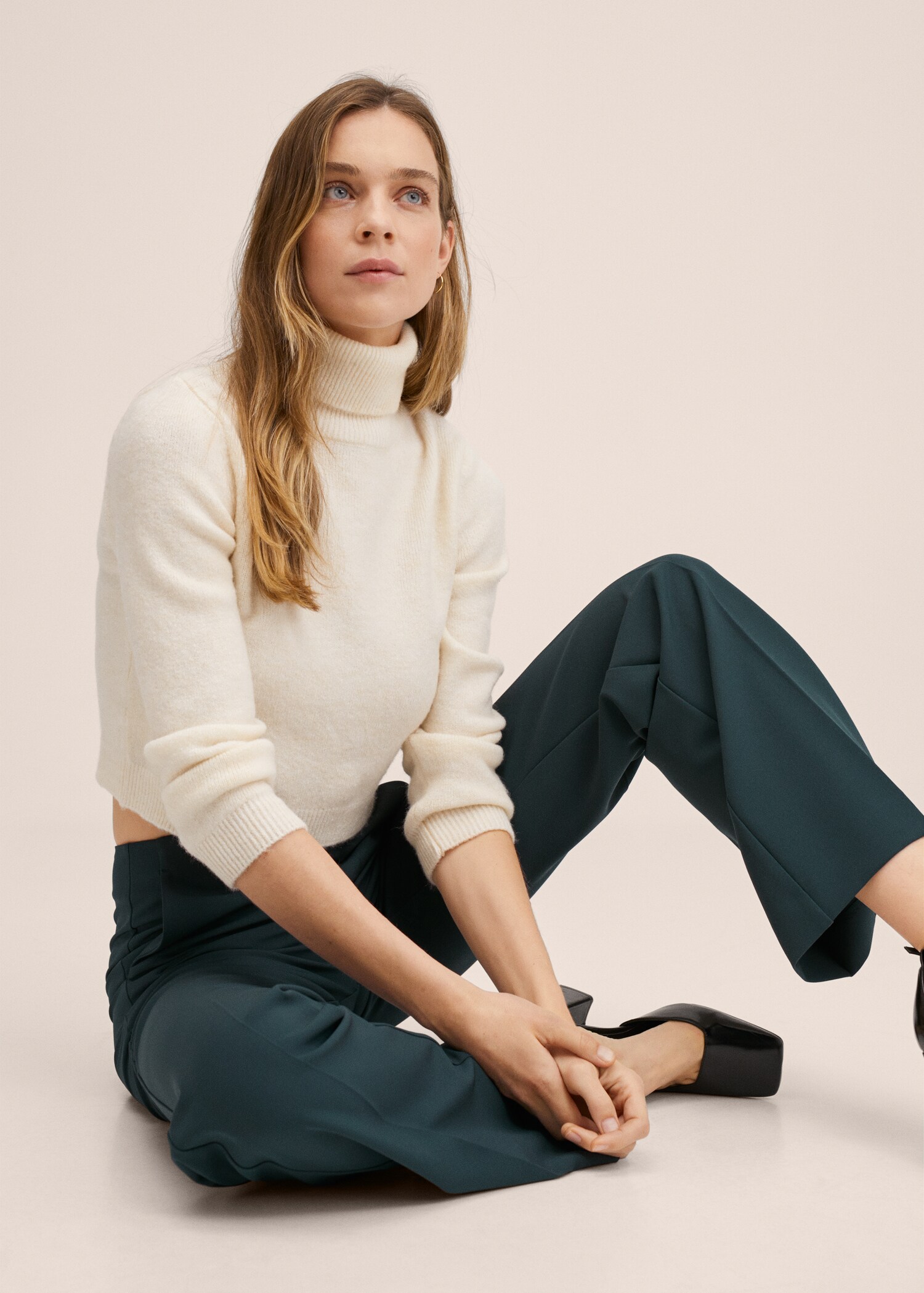 Flared trousers - Details of the article 1