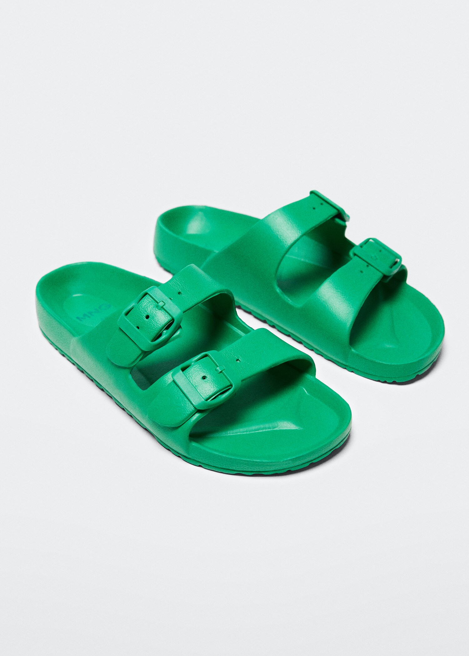 Rubber sandal with buckle - Medium plane