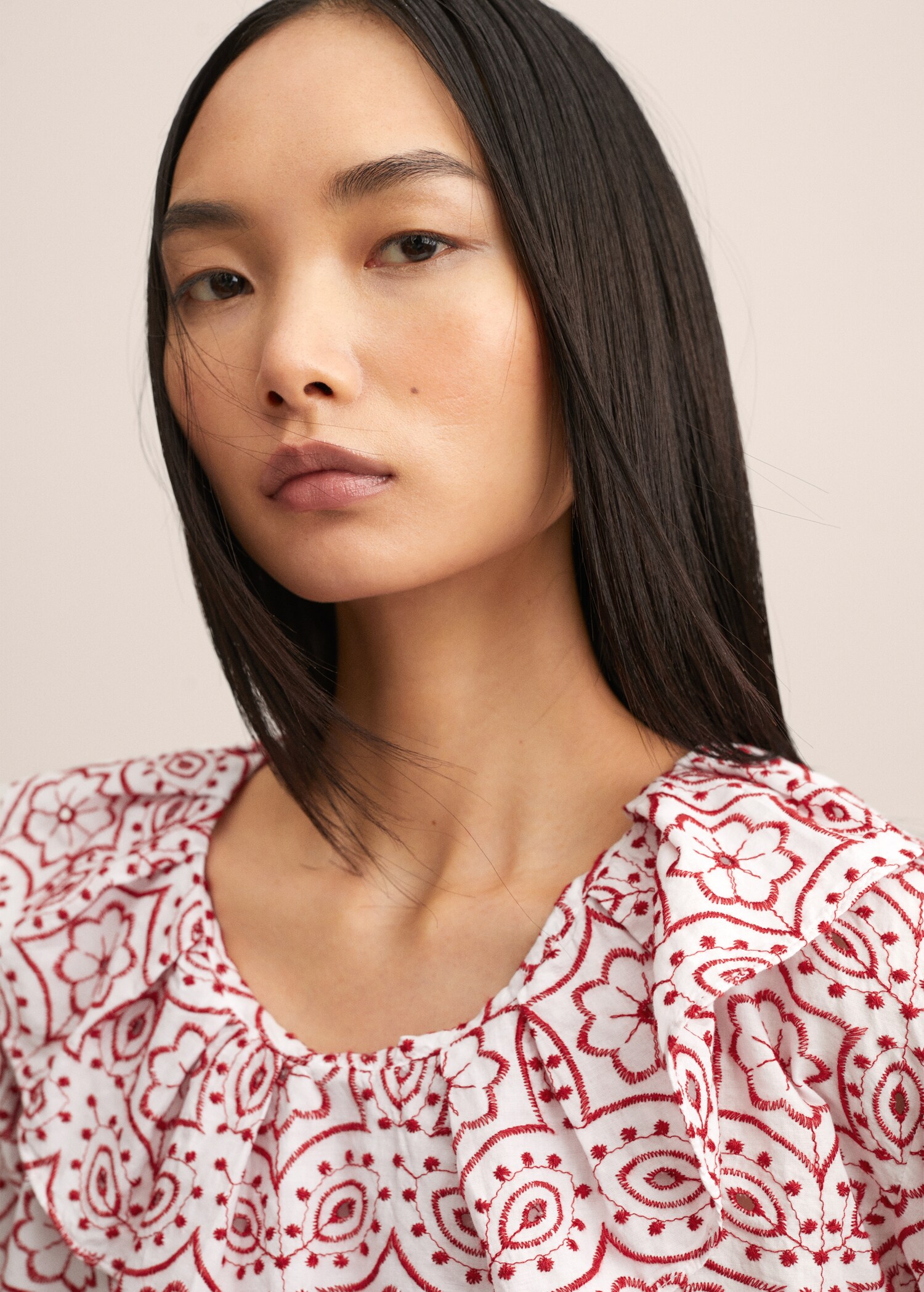 Cotton embroidered blouse - Details of the article 1
