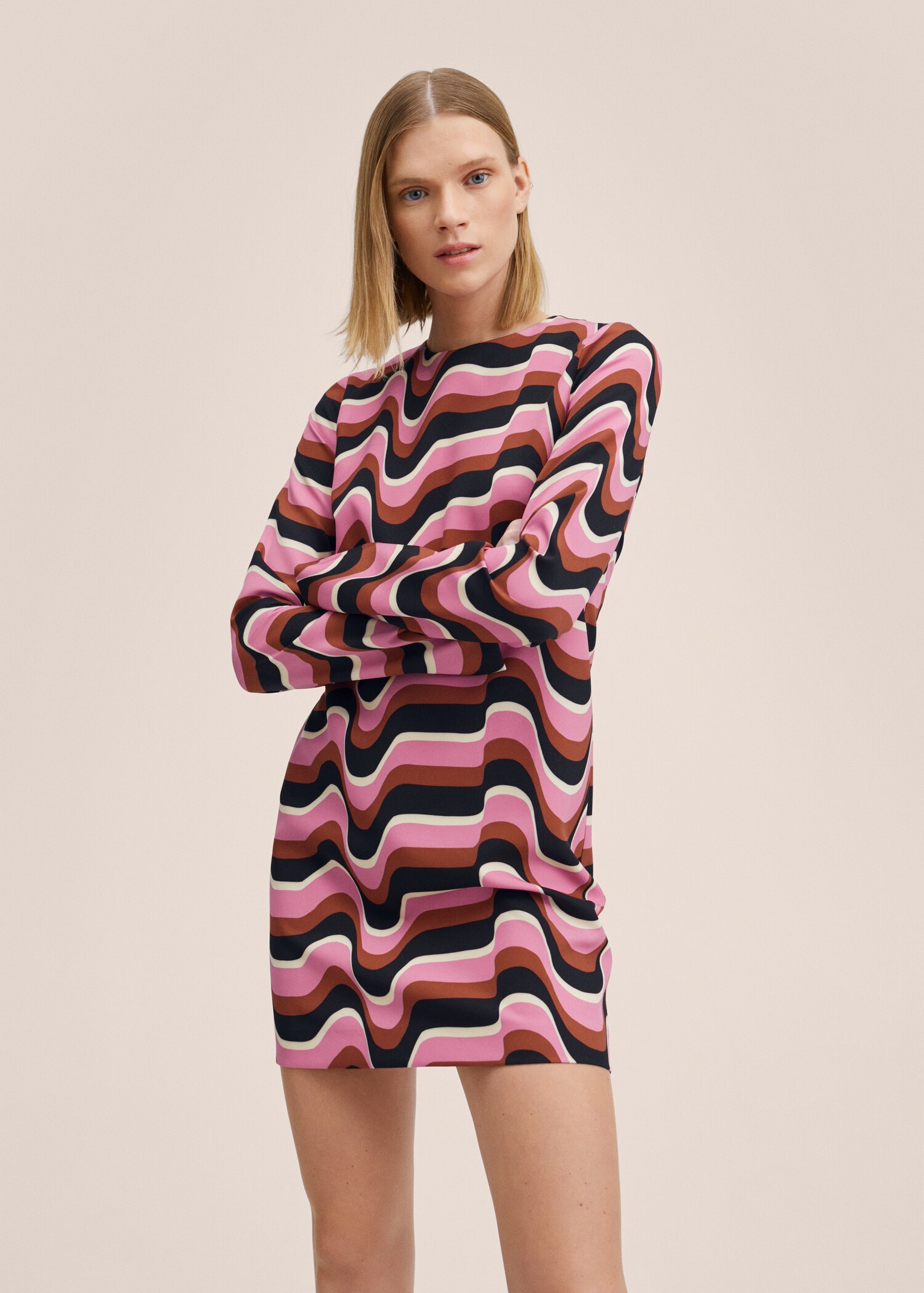Vestido estampado retro - Plano medio