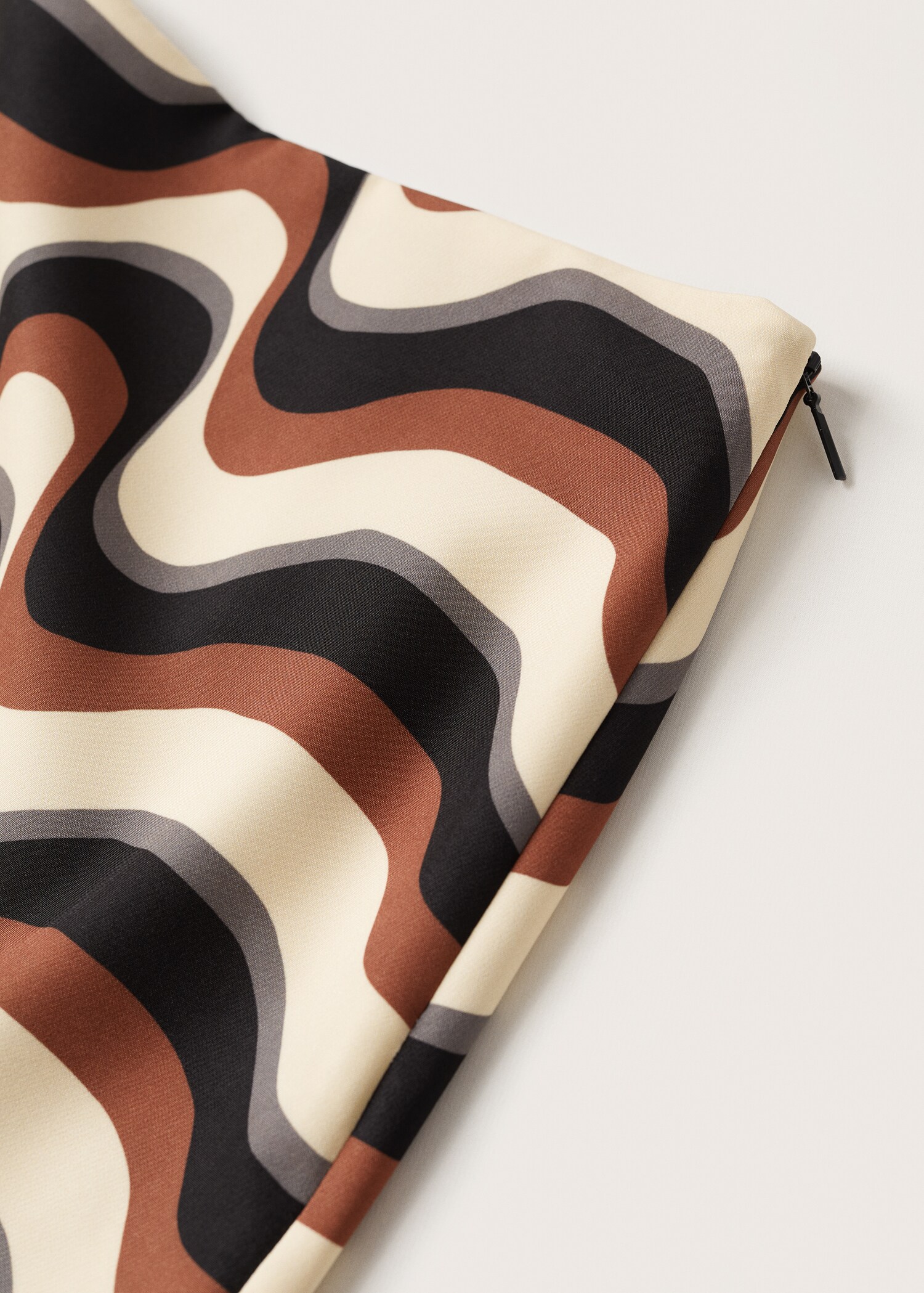 Retro printed mini-skirt - Details of the article 8