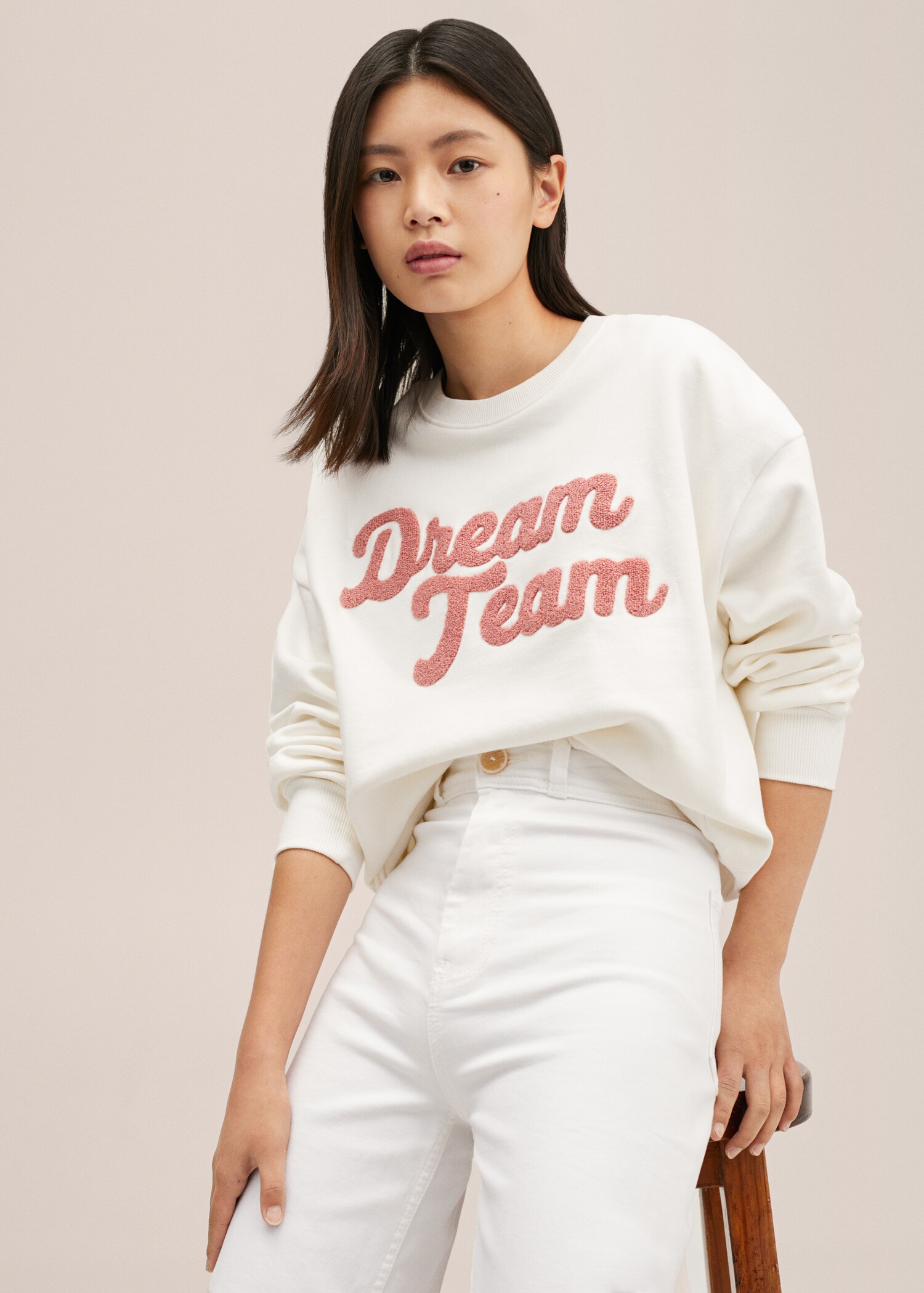 Sweat-shirt message texturé - Plan moyen