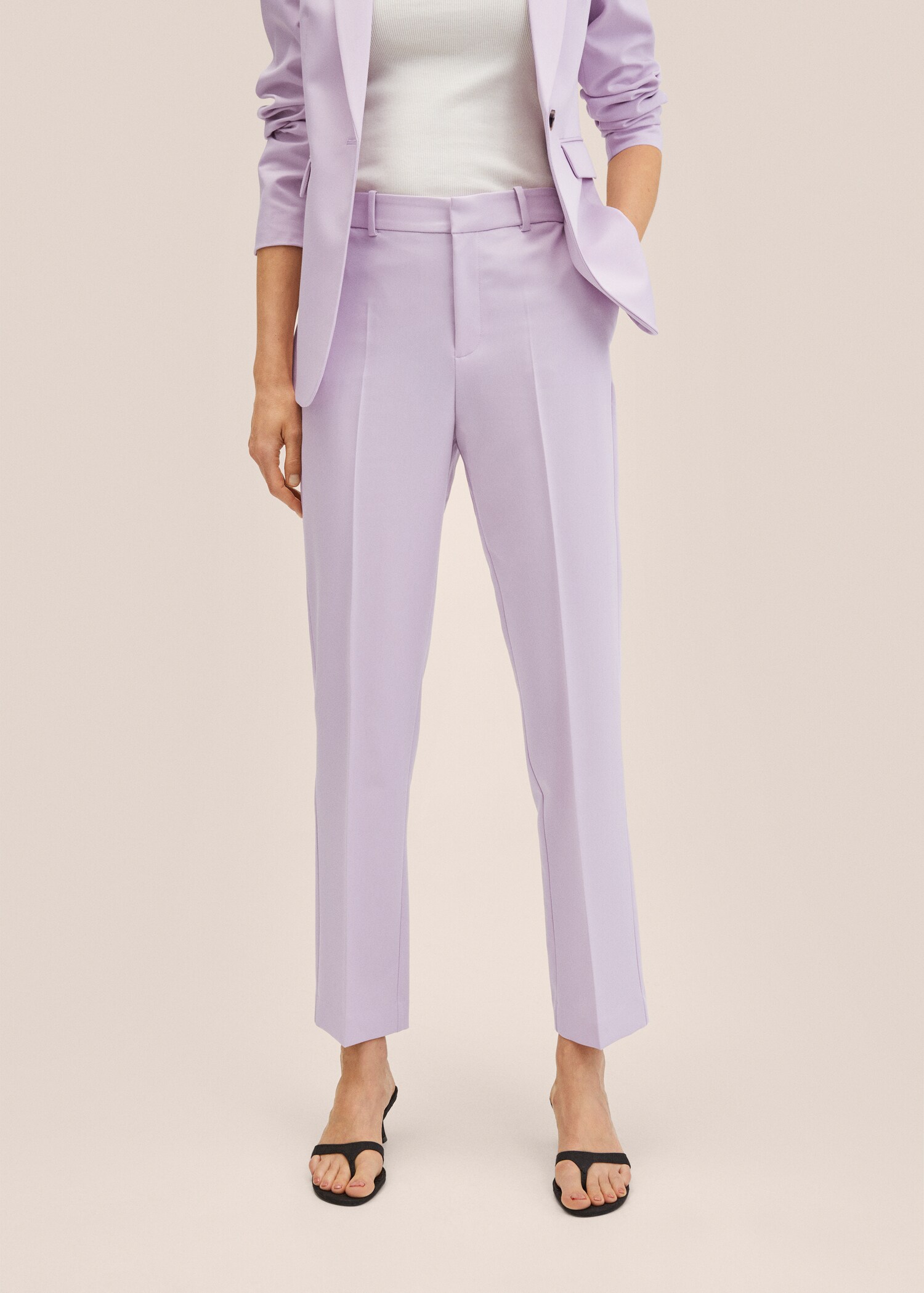 Pantalón recto traje - Plano medio