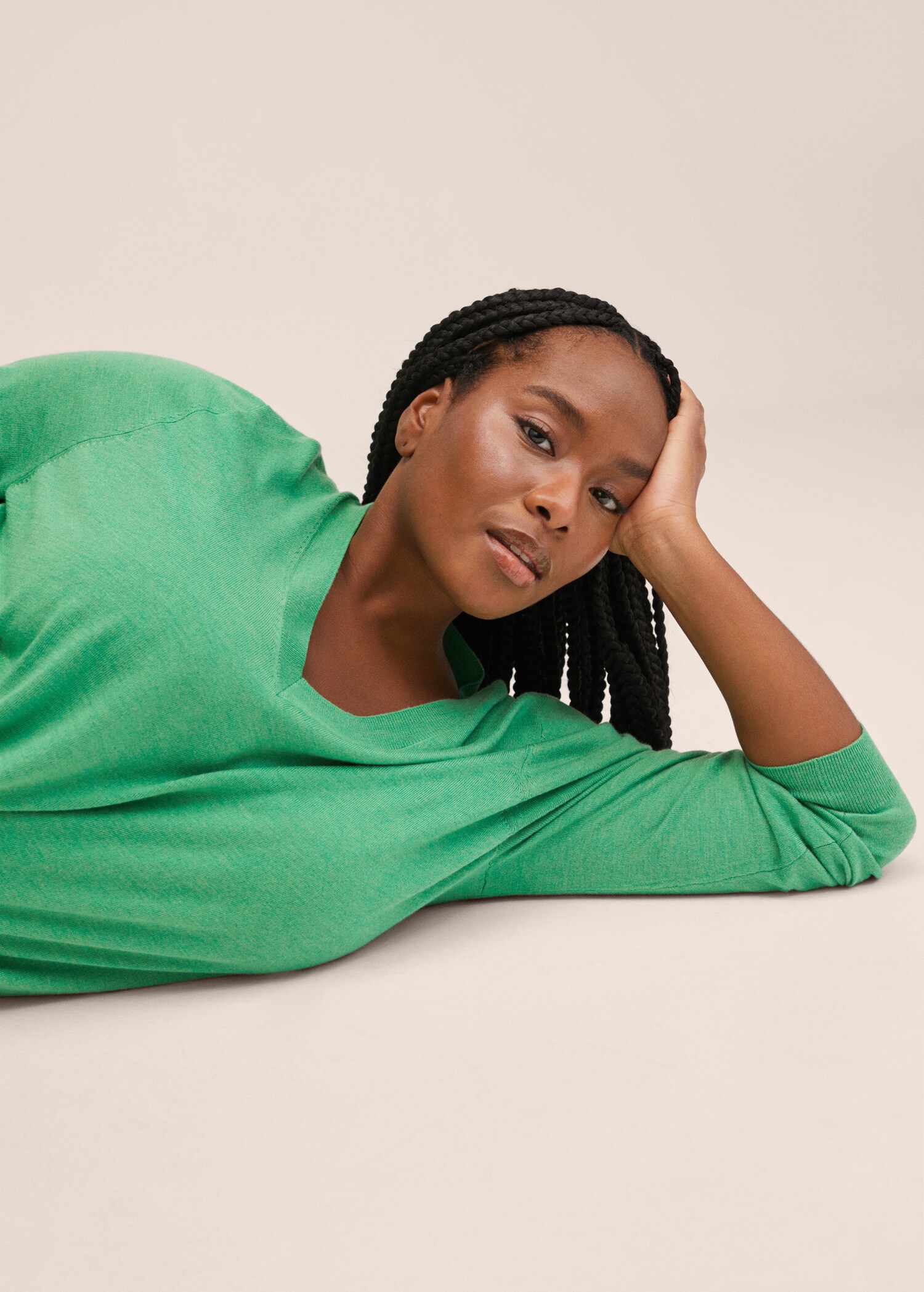 V-neck knit sweater - Details of the article 4