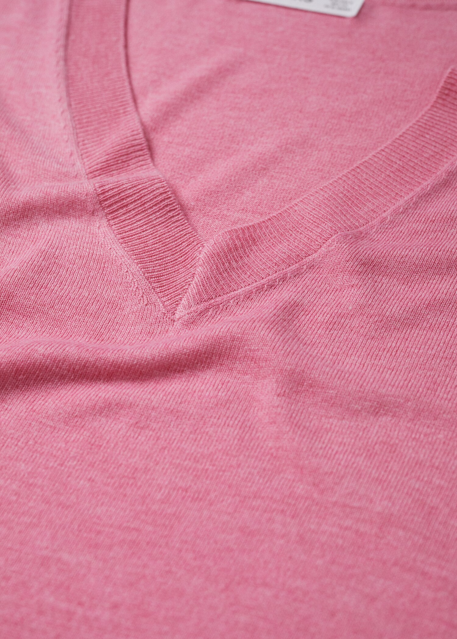 V-neck knit sweater - Details of the article 8
