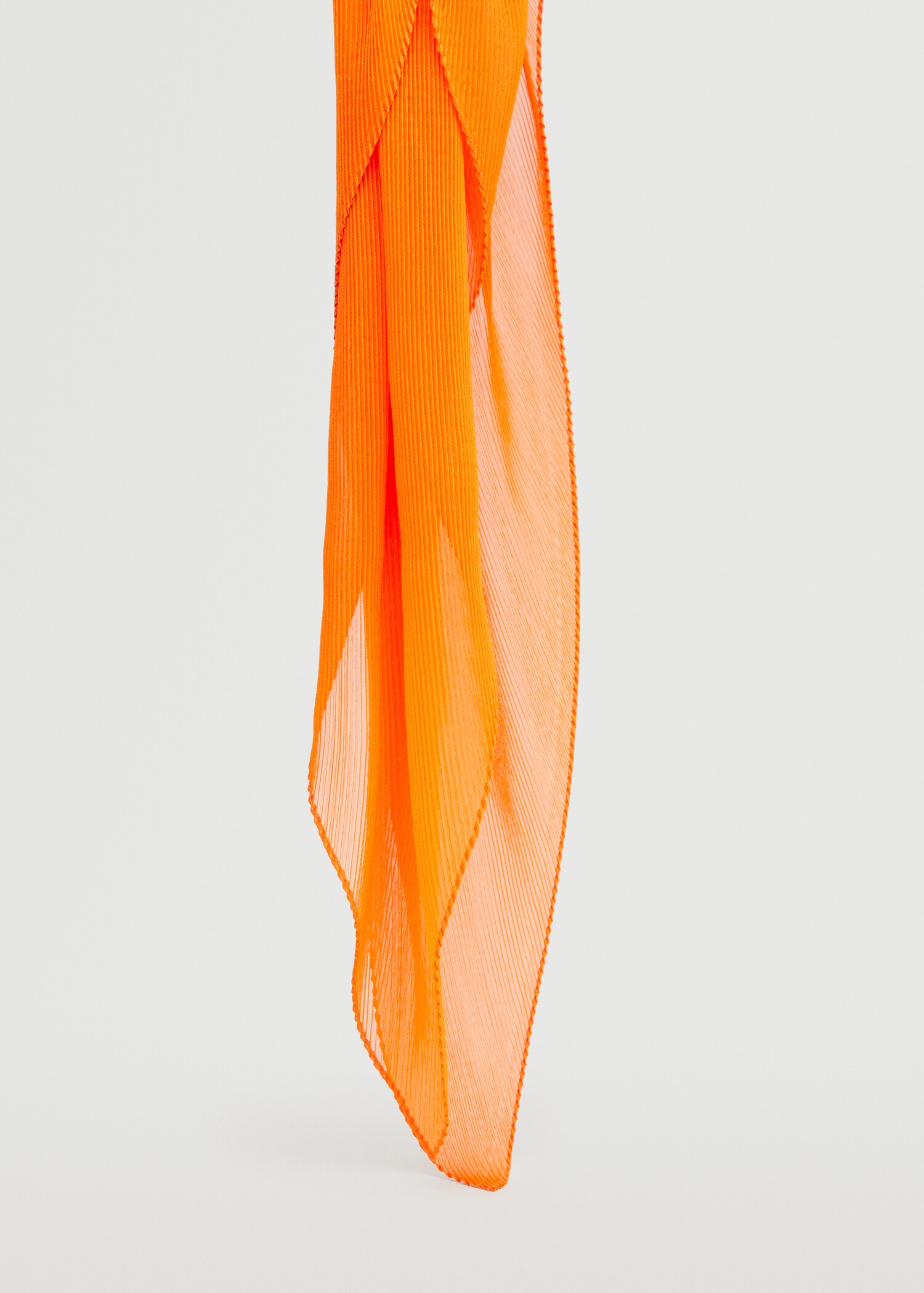 Semi-transparent textured scarf - Details of the article 3
