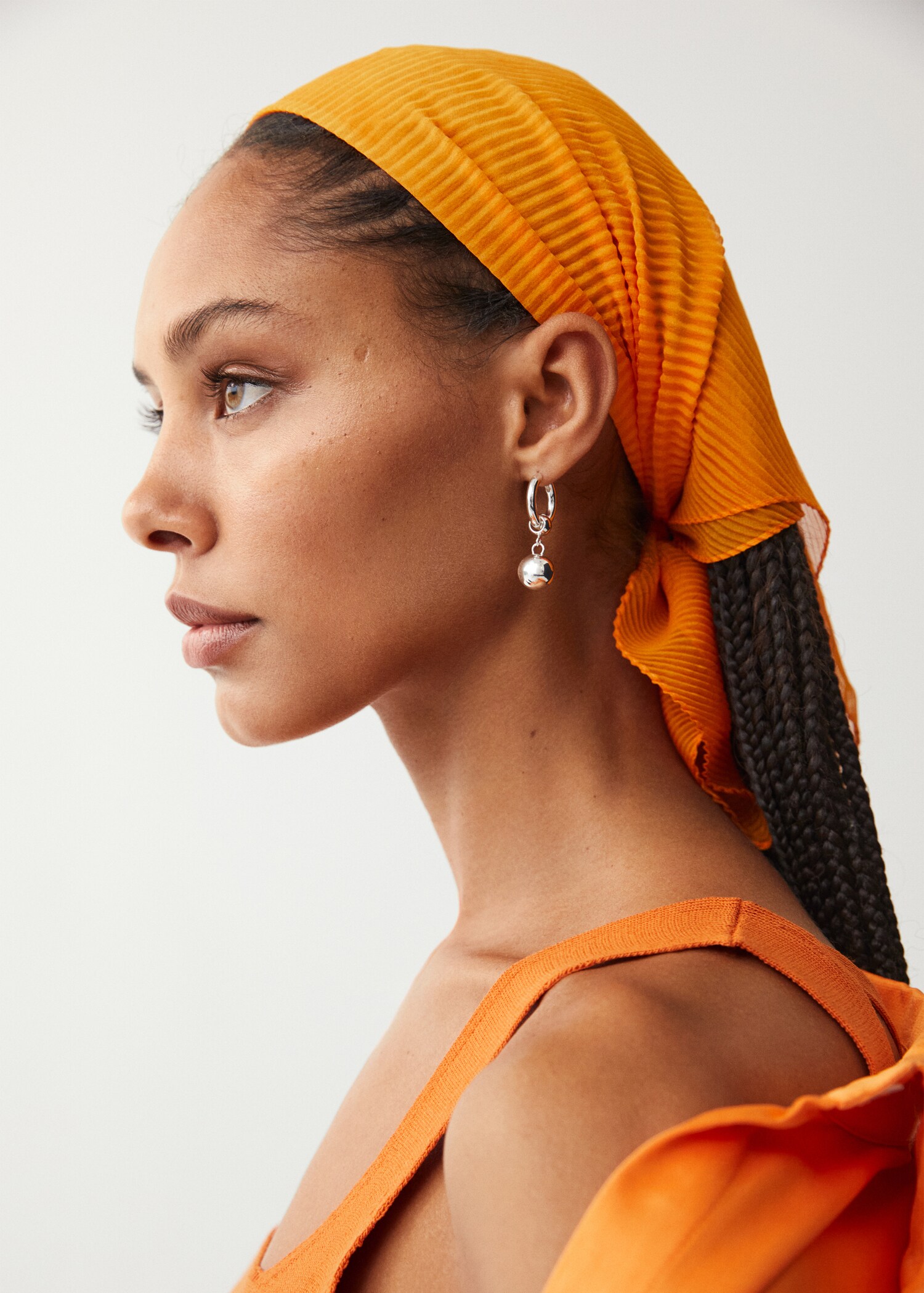 Semi-transparent textured scarf - Details of the article 9
