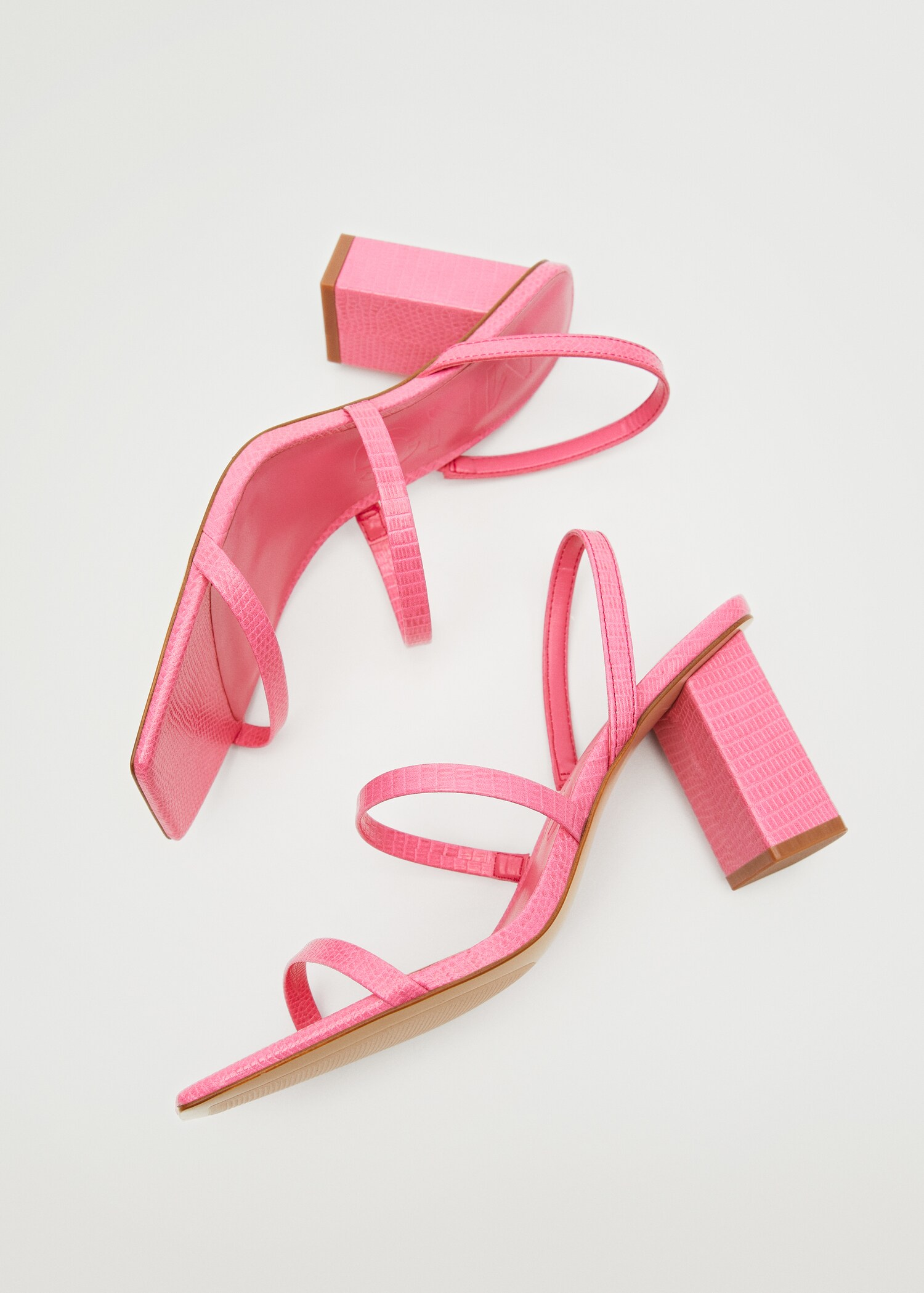 Strappy heeled sandals - Details of the article 3