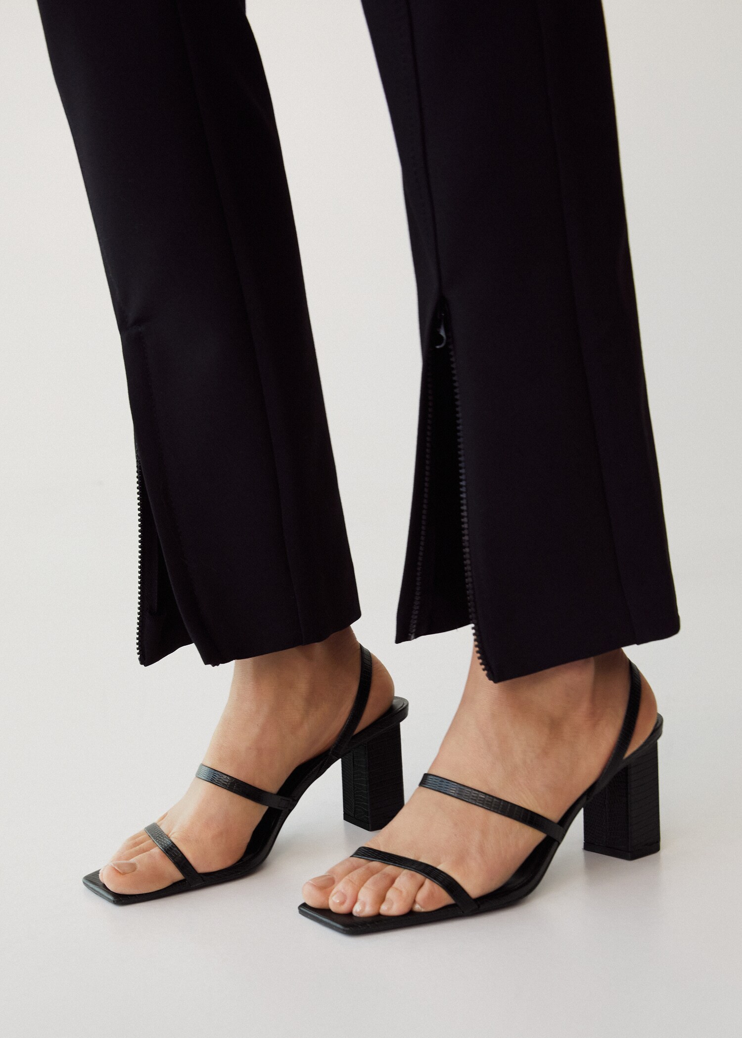 Strappy heeled sandals - Details of the article 9