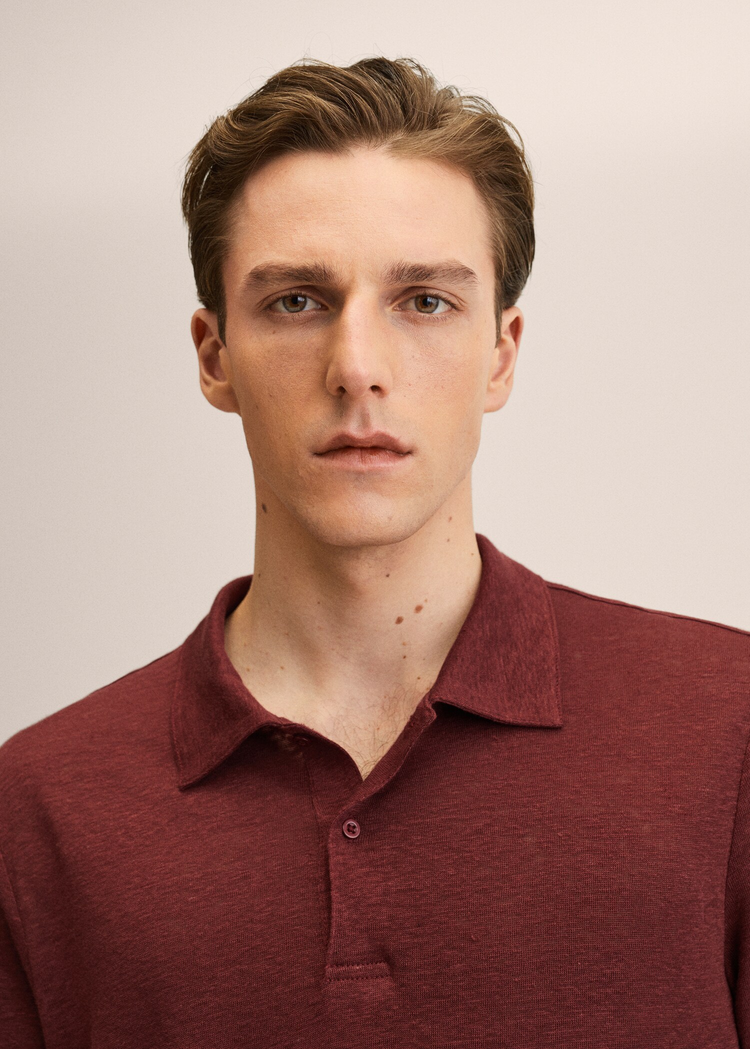 100% linen polo shirt - Details of the article 1