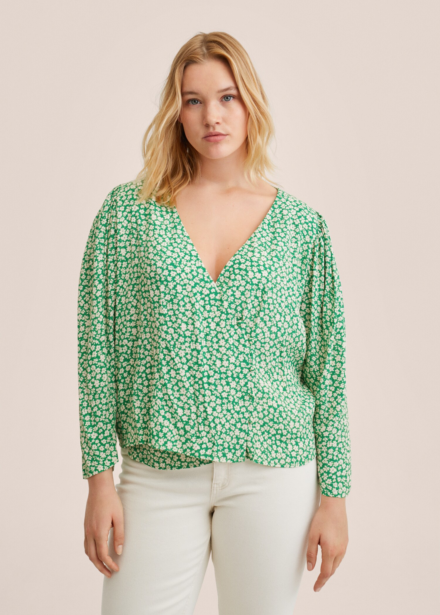 Buttoned wrap blouse - Details of the article 3