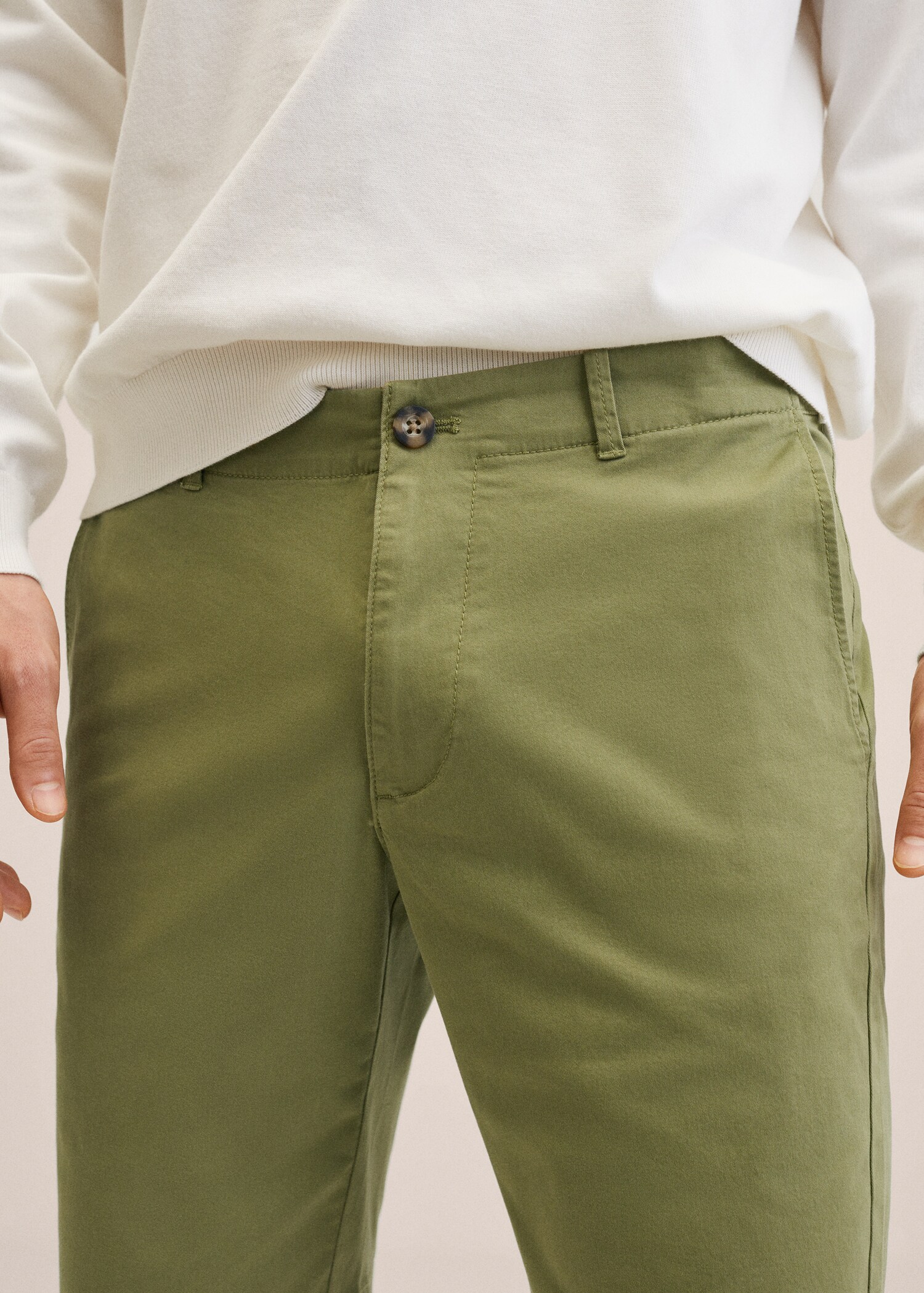 Slim-fit chino cotton bermuda shorts - Details of the article 1