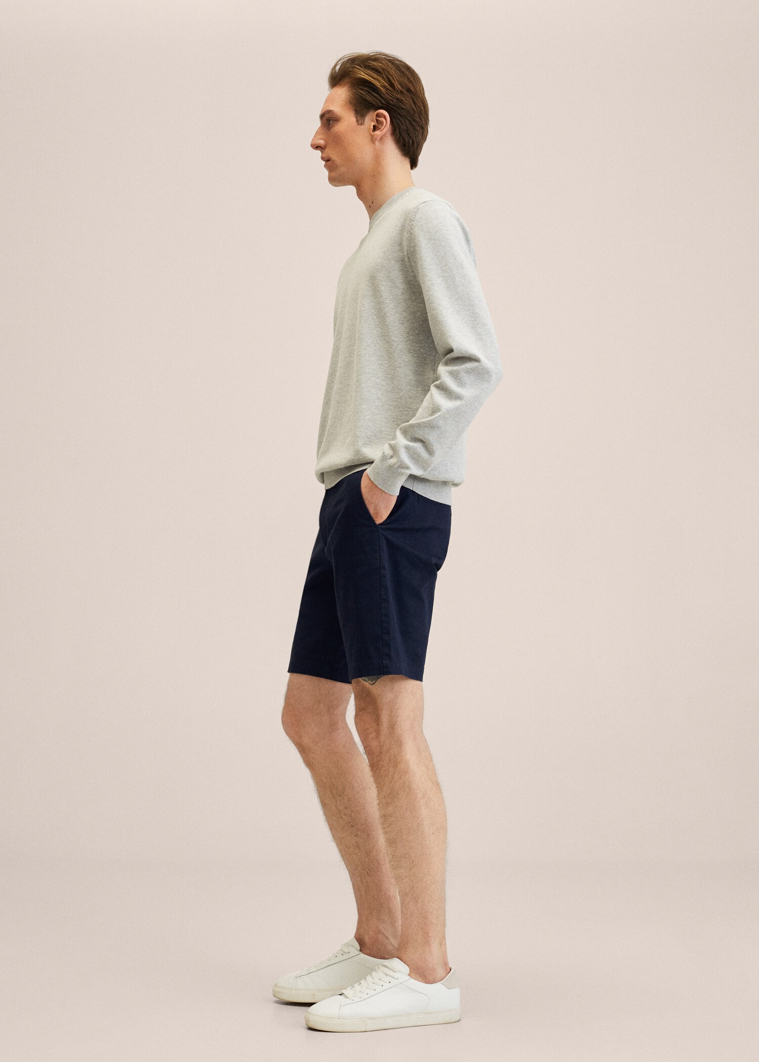 Slim-fit chino cotton bermuda shorts - Details of the article 2
