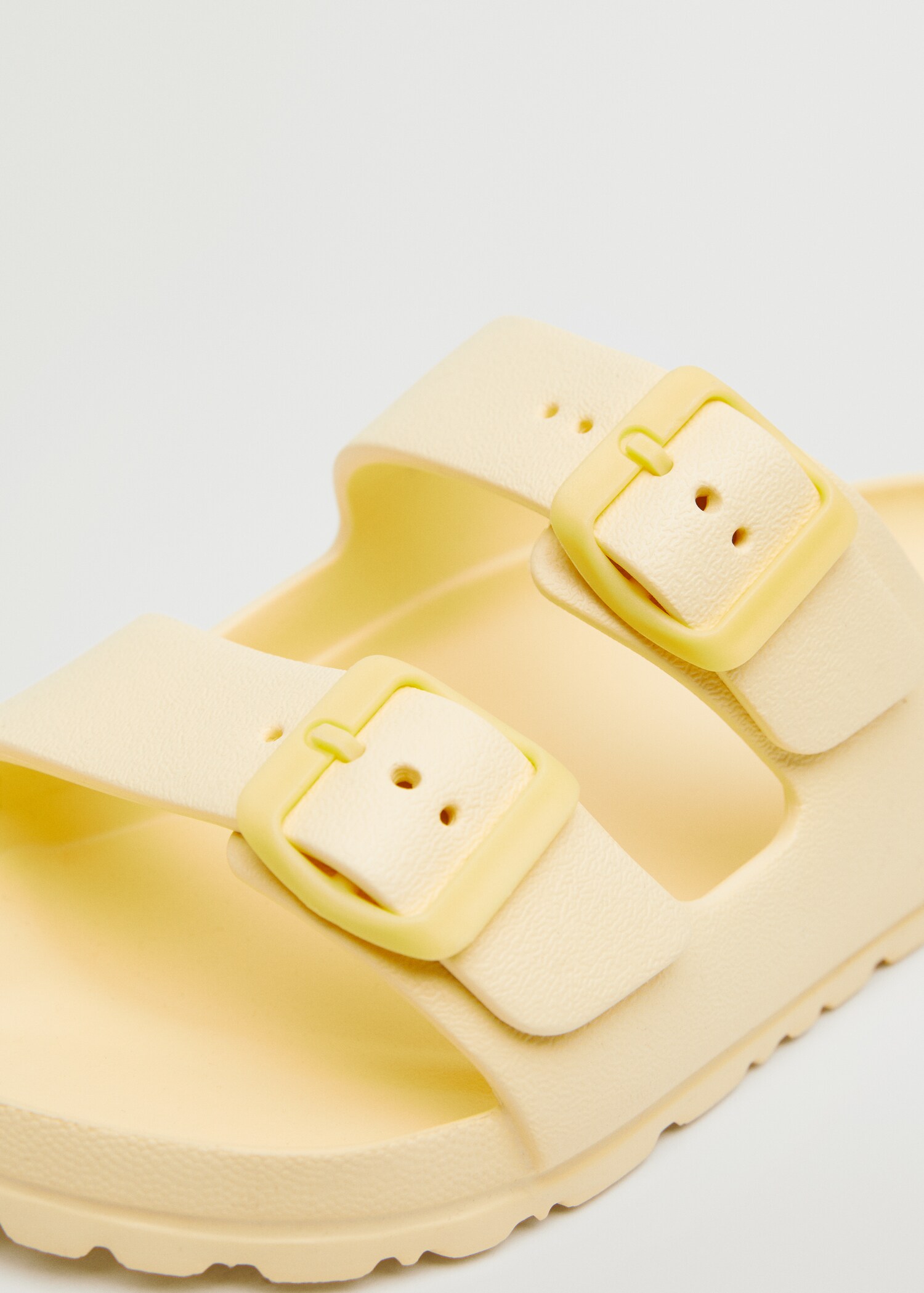 Flip flops buckles - Details of the article 2