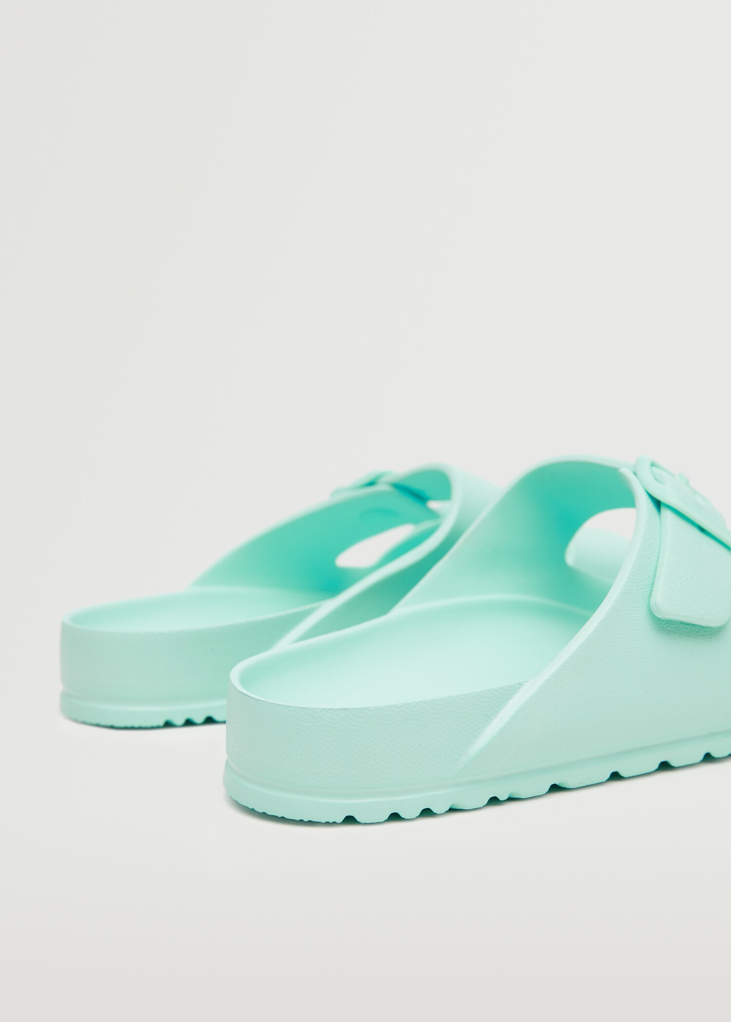 Flip flops buckles - Details of the article 2