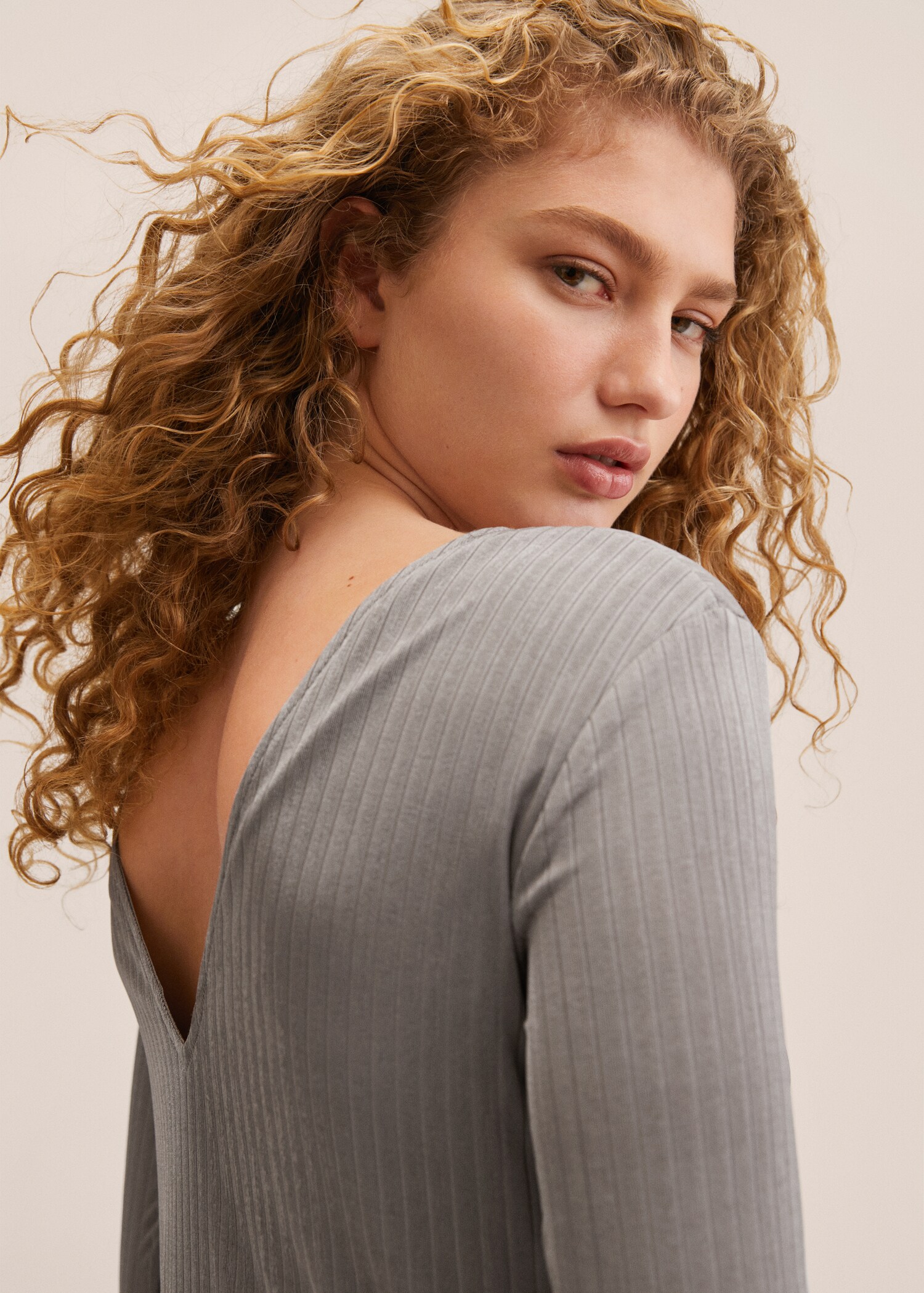Oversize dress - Details of the article 2
