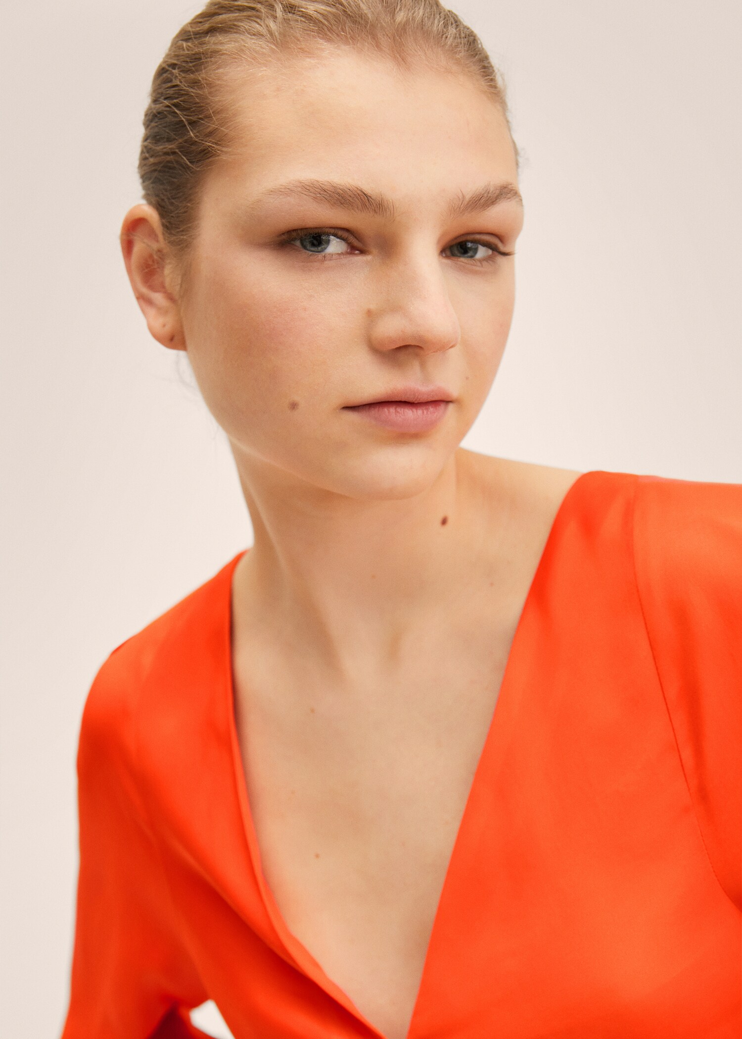 Satin crop blouse - Details of the article 2