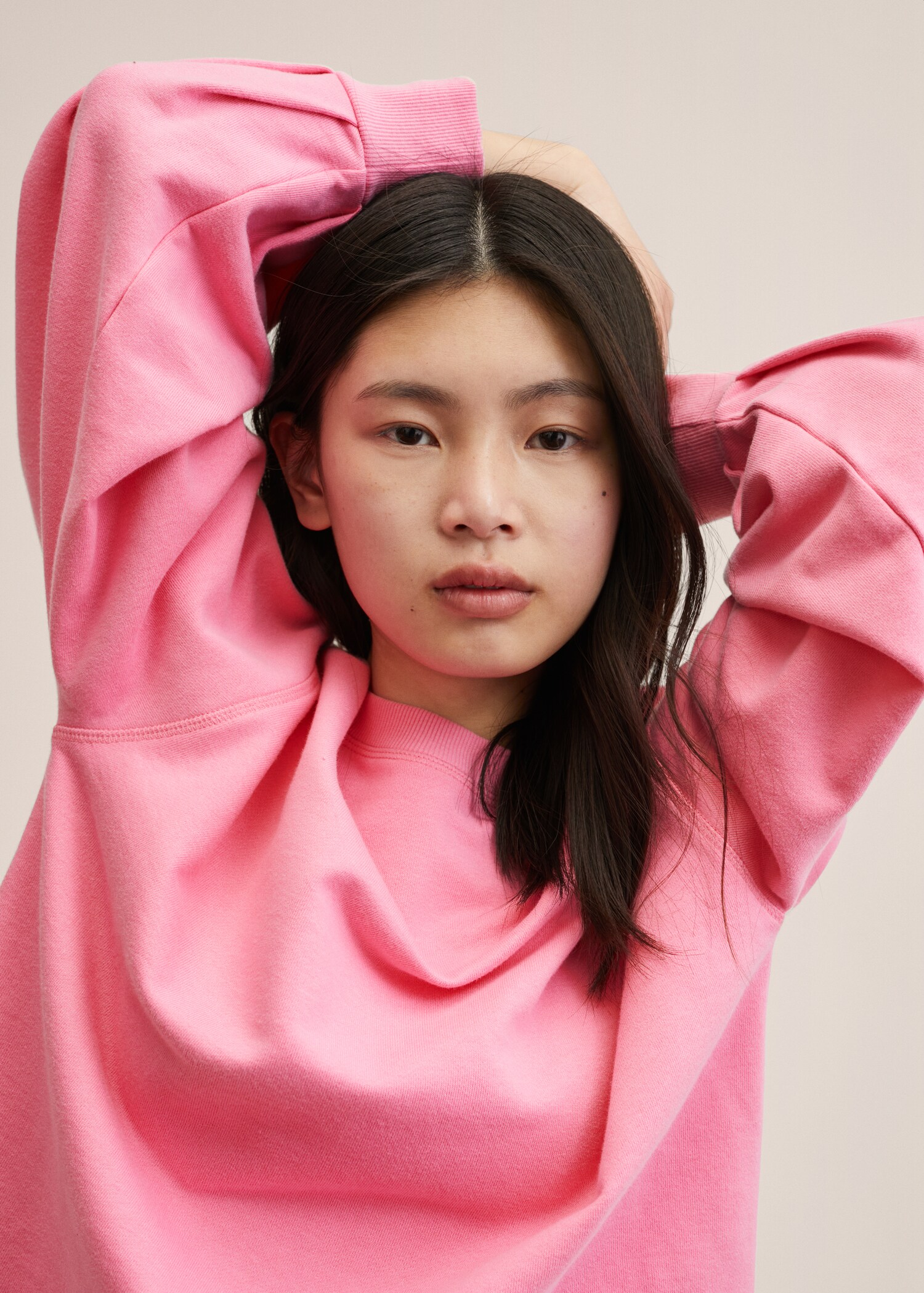 Oversize cotton sweatshirt - Details of the article 2