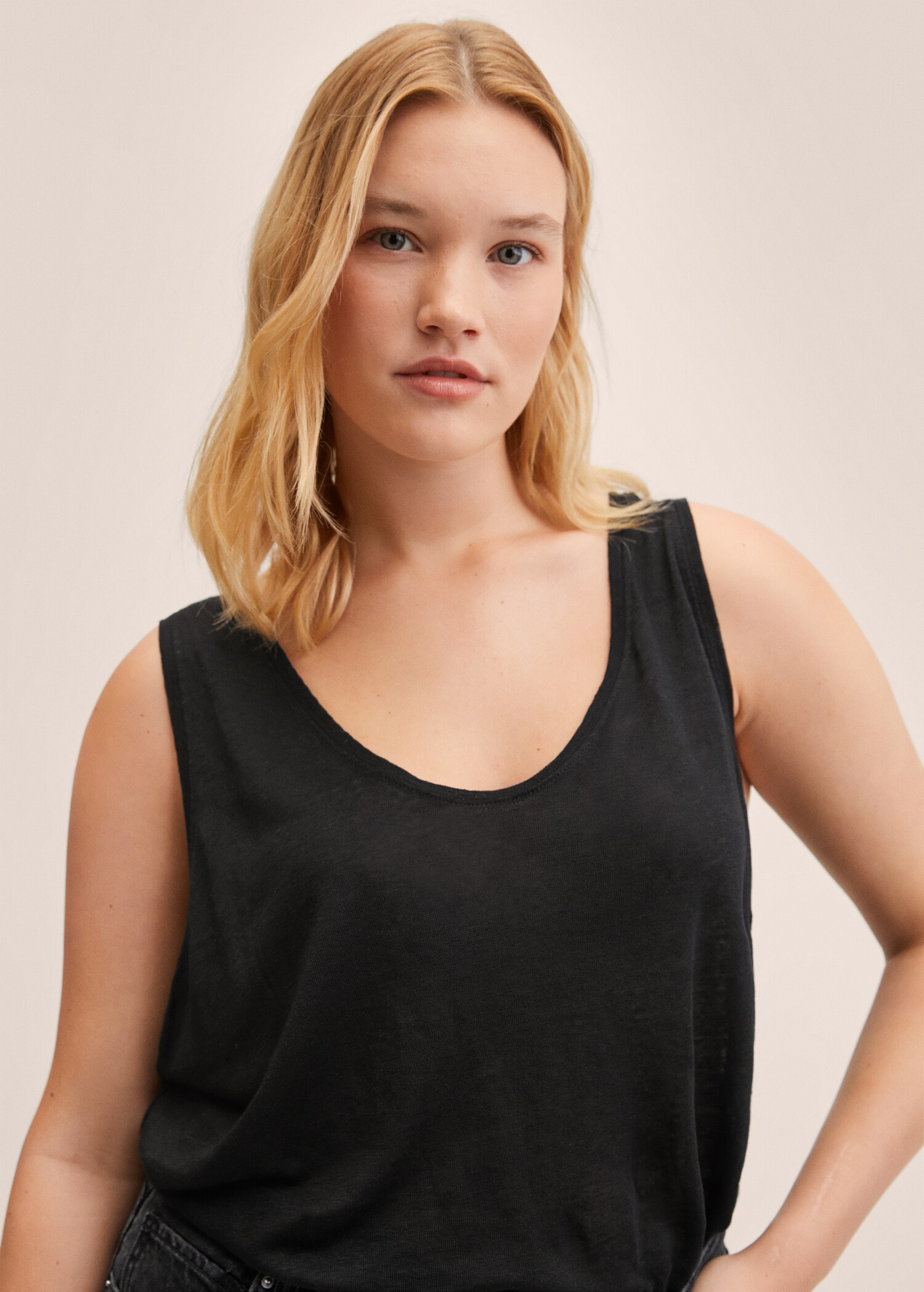 100% linen top - Details of the article 4