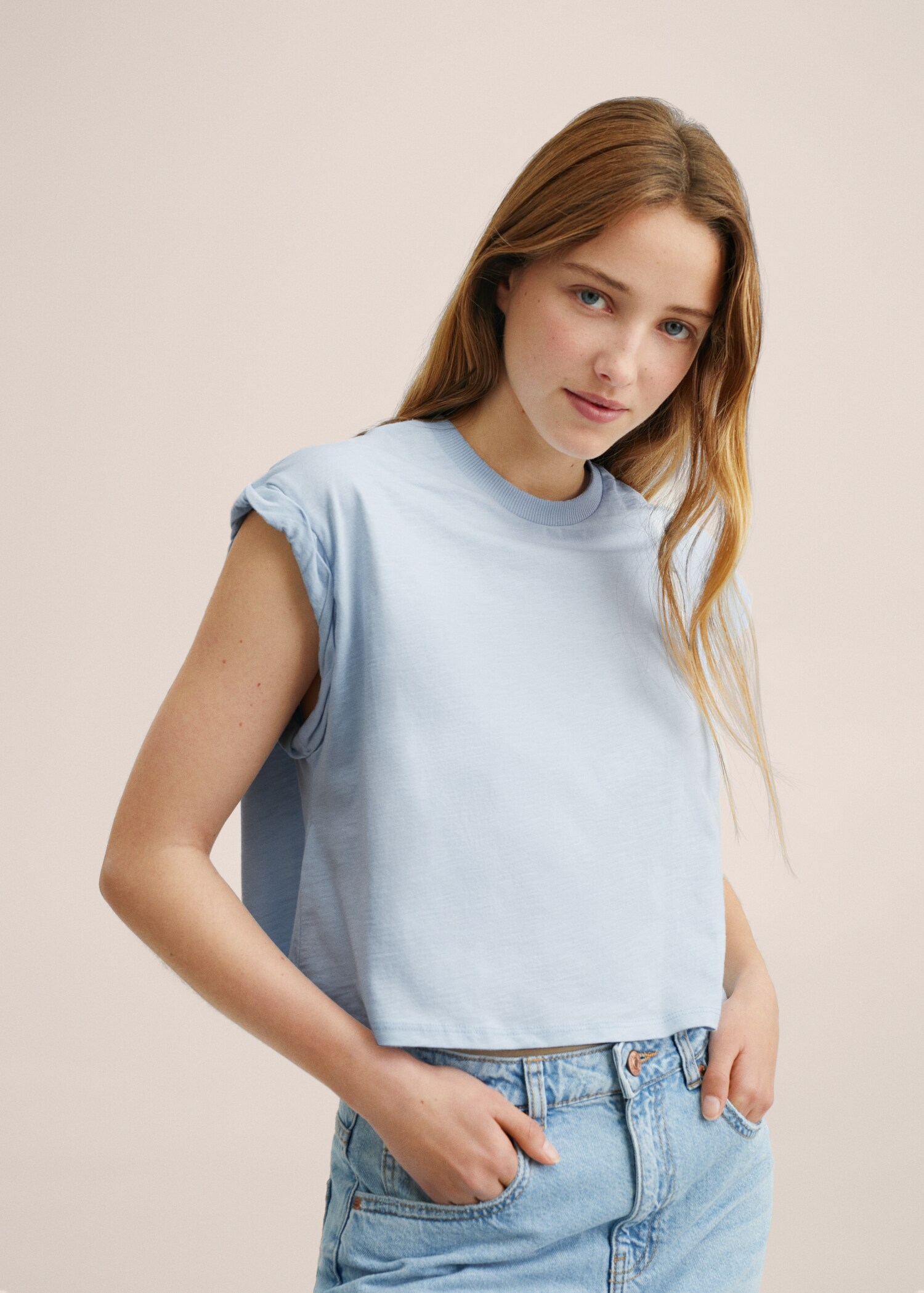 Cotton sleeveless t-shirt - Details of the article 2
