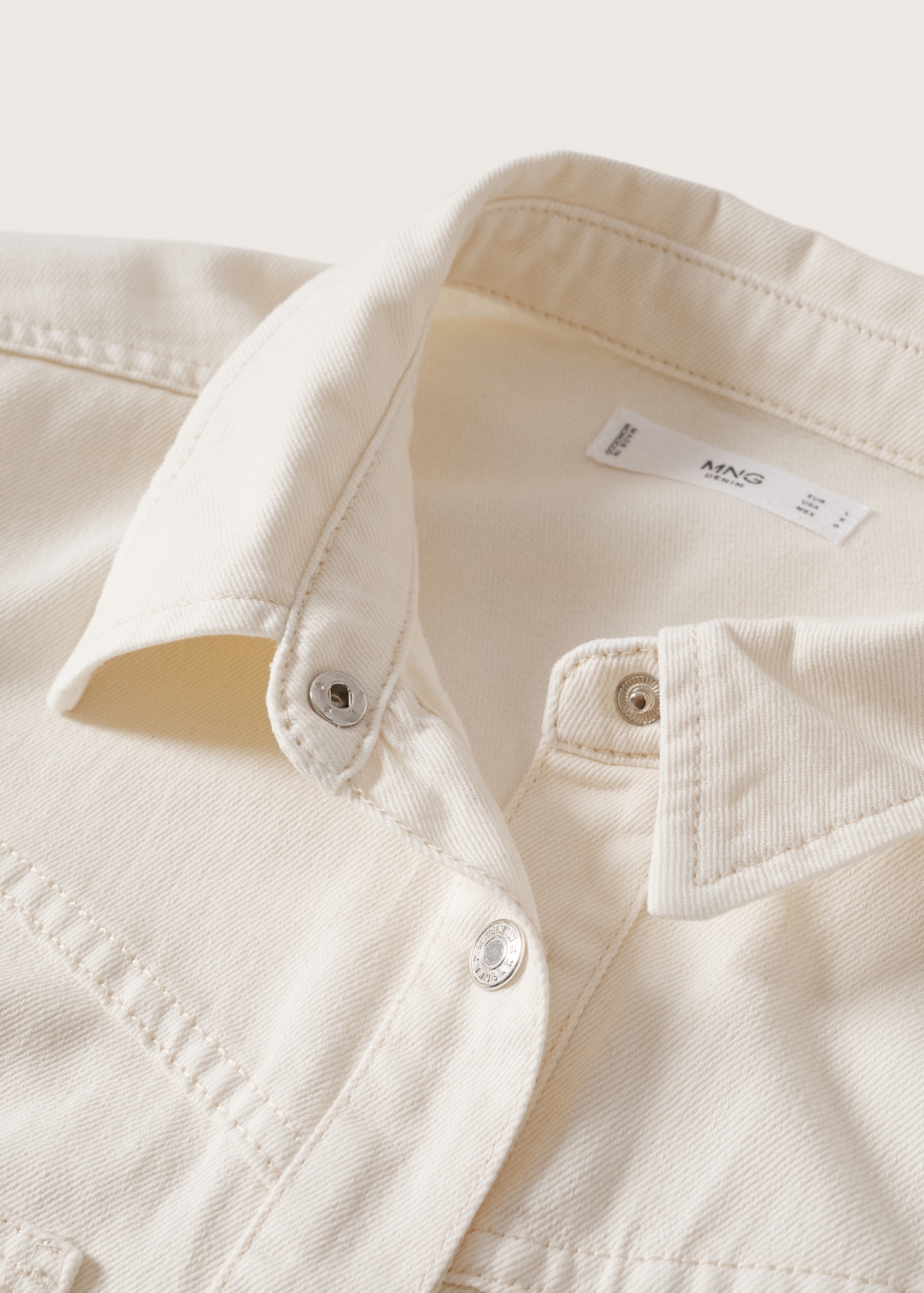 Denim shirt with shoulder pads - Details of the article 8