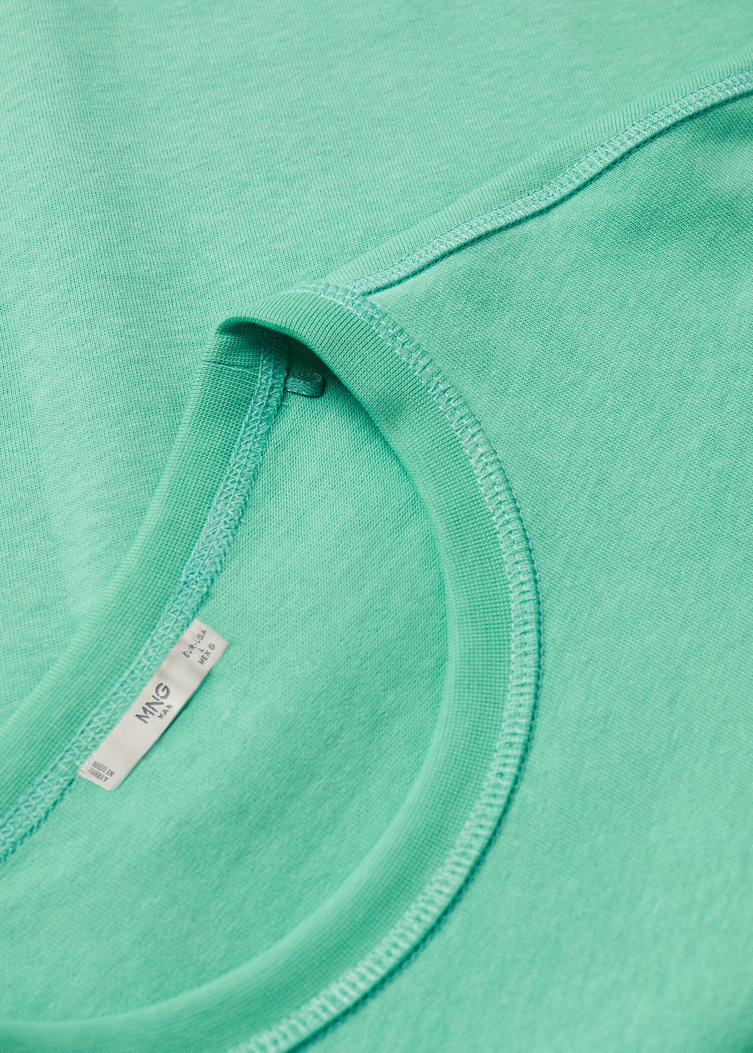 Relaxed fit cotton t-shirt - Details of the article 8