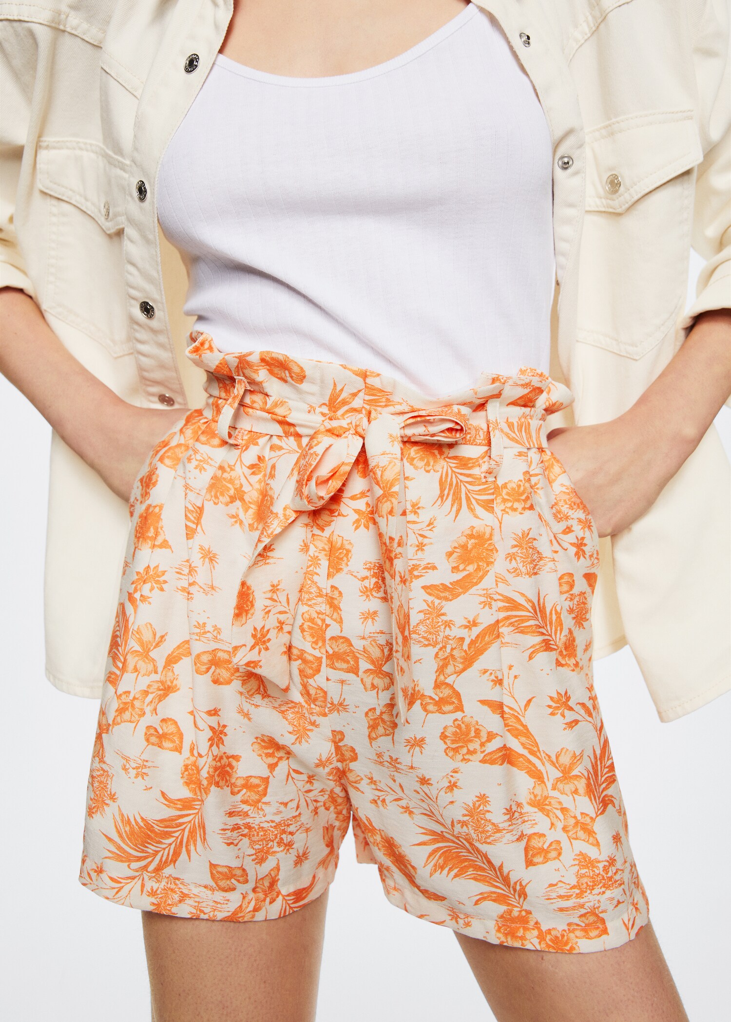 Paperbag printed shorts - Details of the article 1