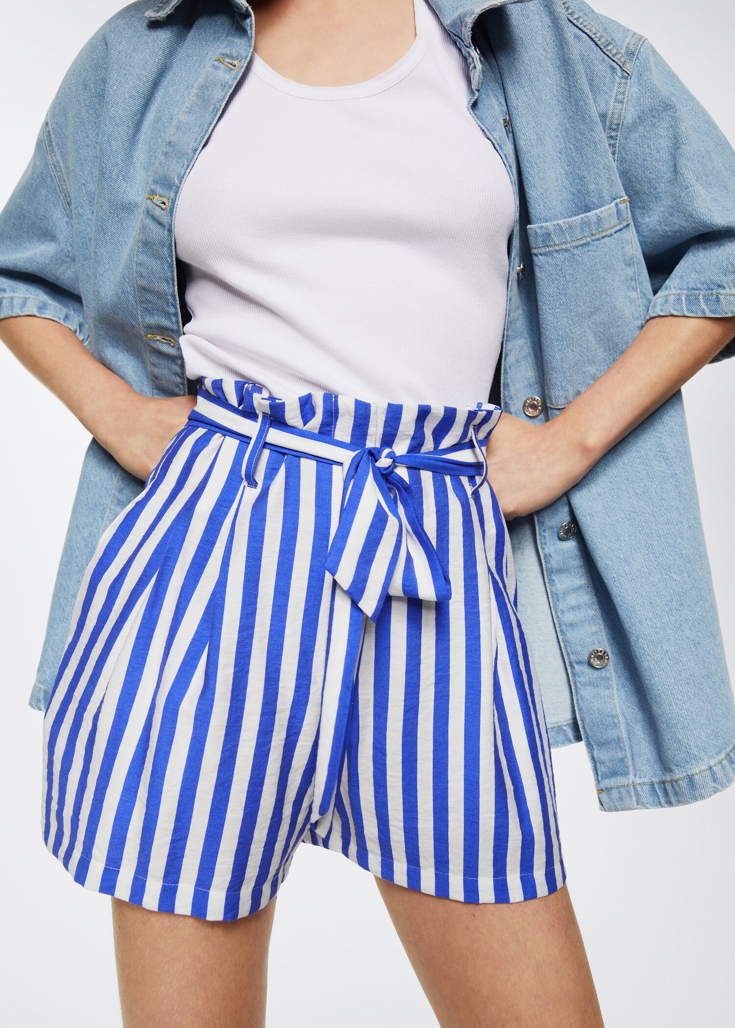 Paperbag printed shorts - Details of the article 1