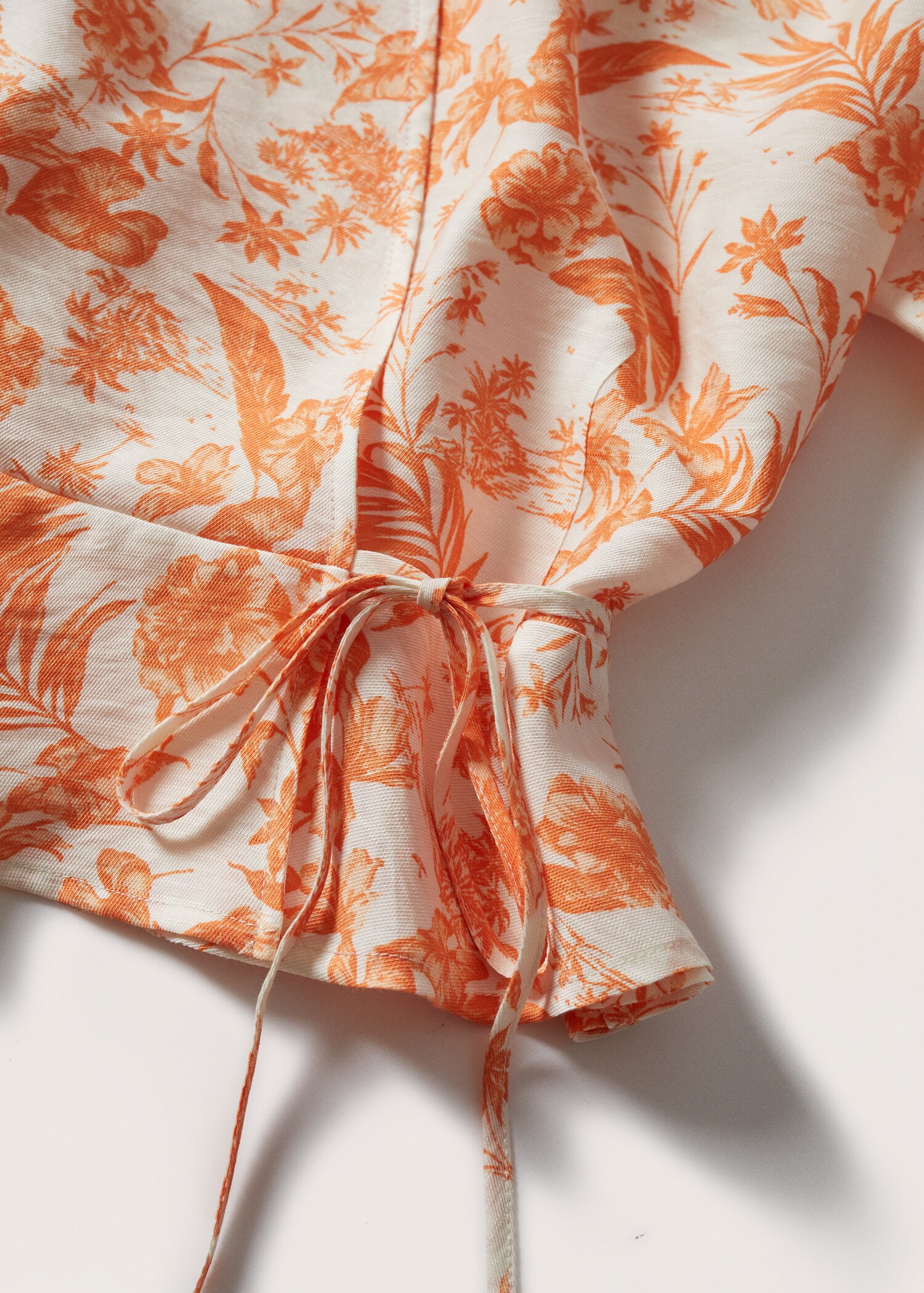 Wrap printed blouse - Details of the article 8