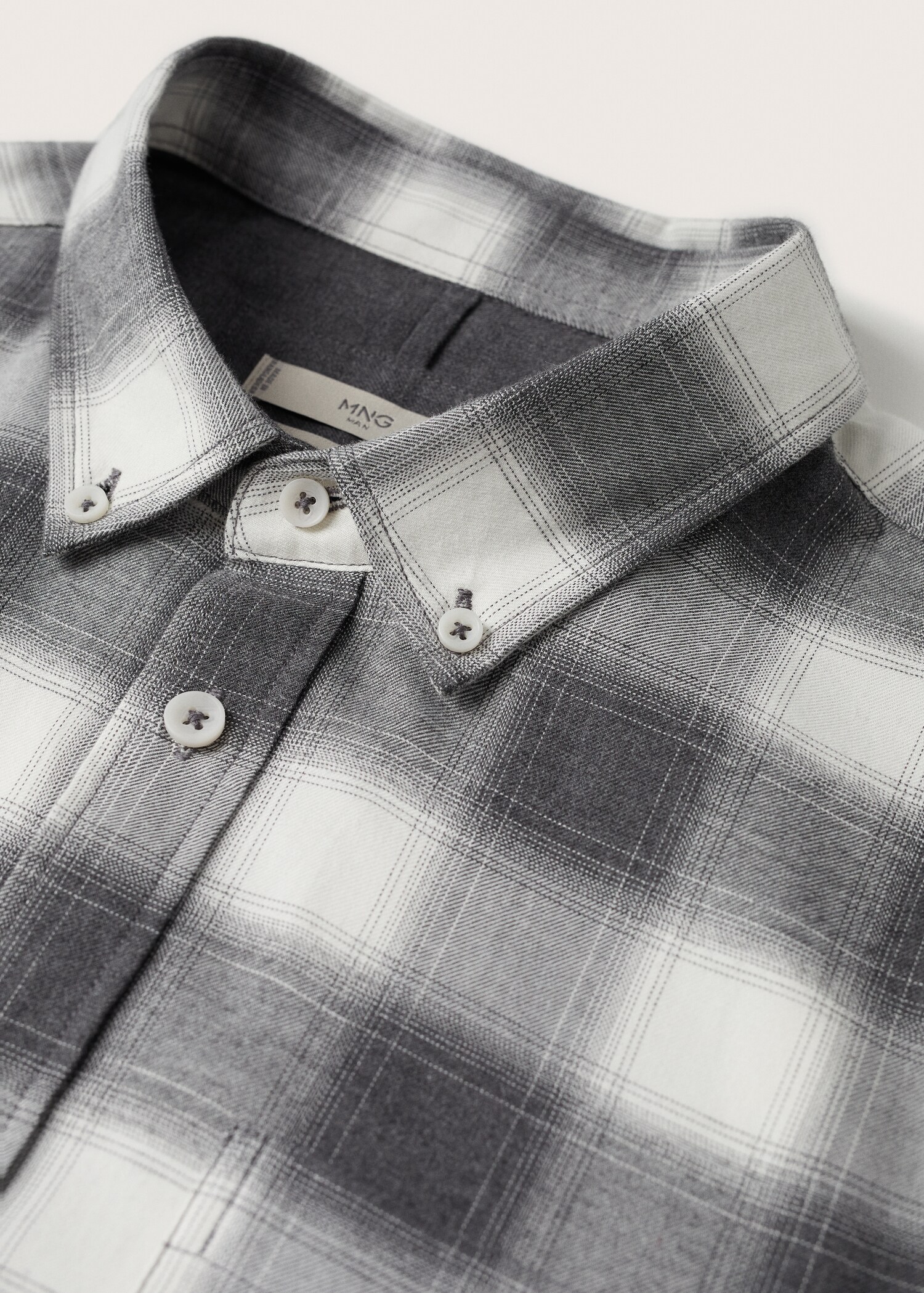 Checked flannel shirt - Details of the article 8