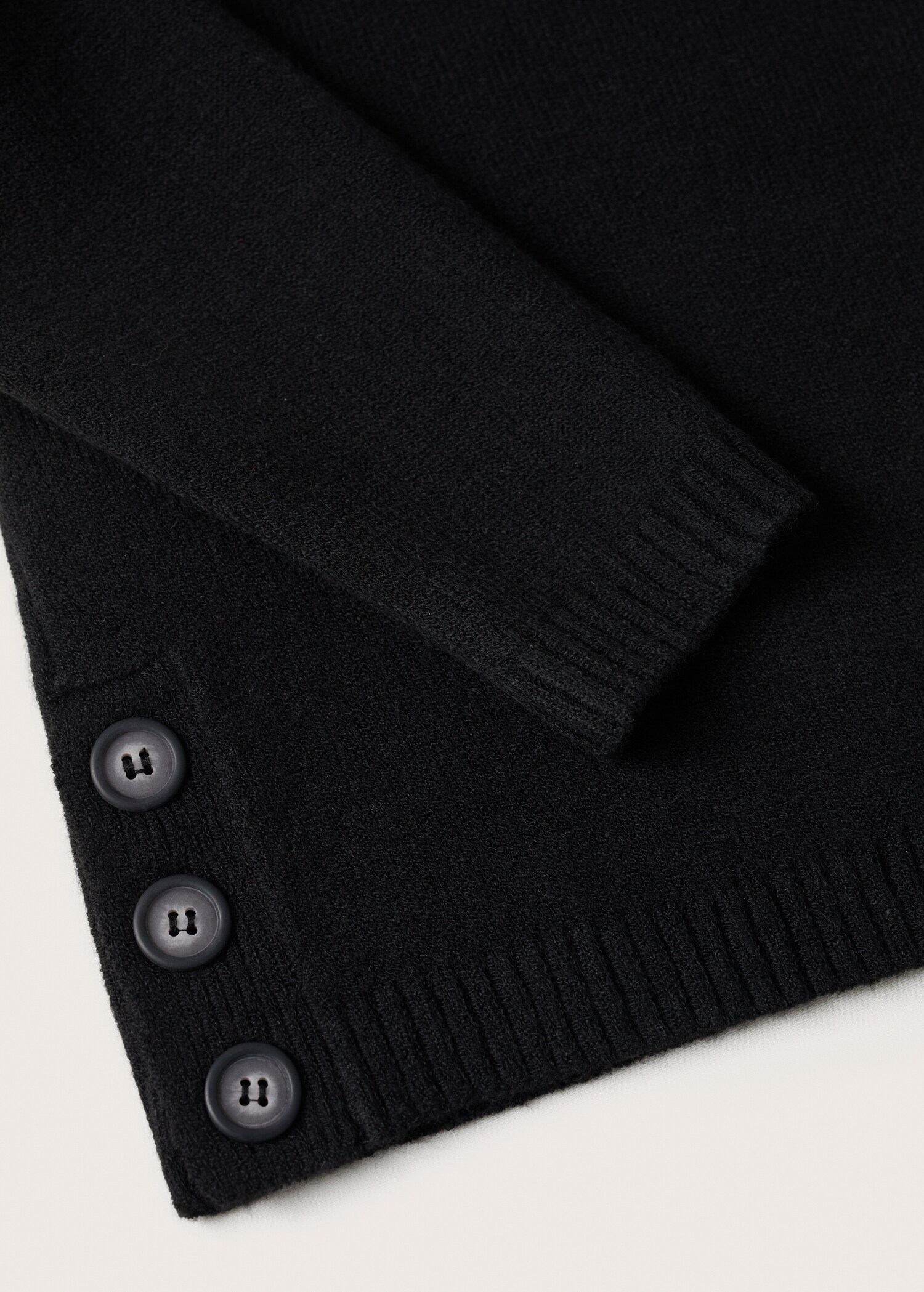 Úpletový svetr s detailem knoflíků - Detail zboží 8