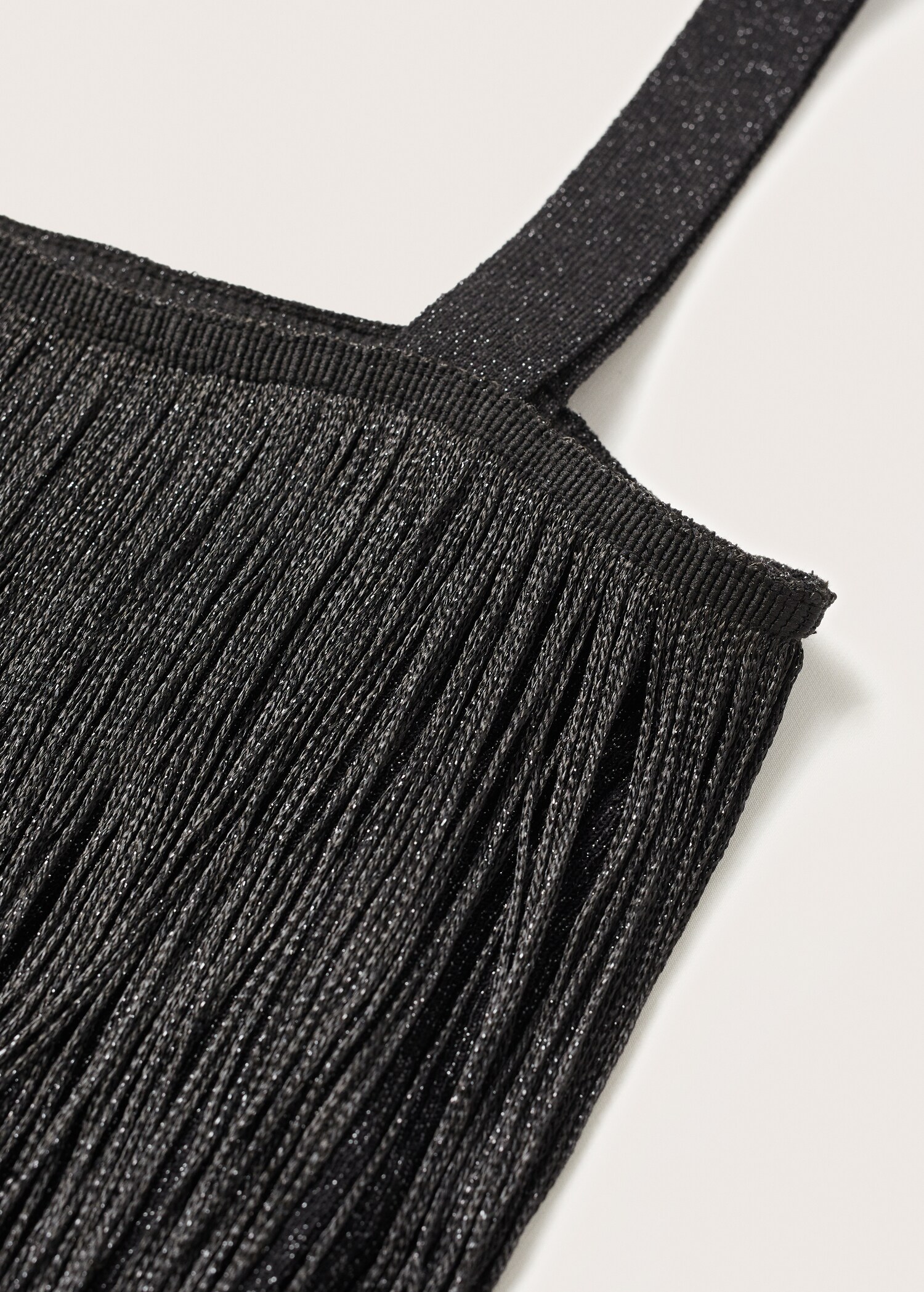 Úpletový top s detailem třásní - Detail zboží 8