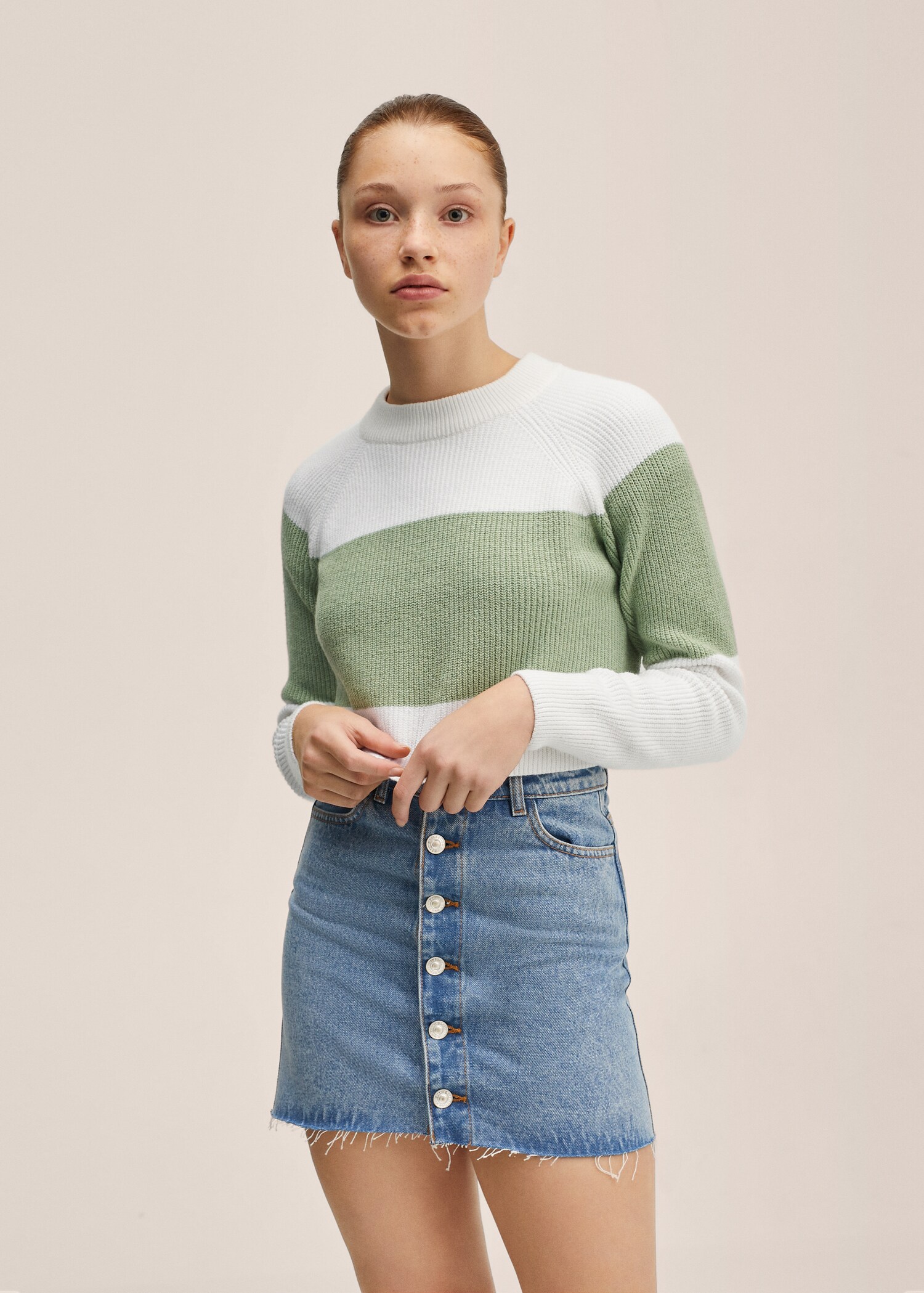 Bicolour knit sweater - Details of the article 1