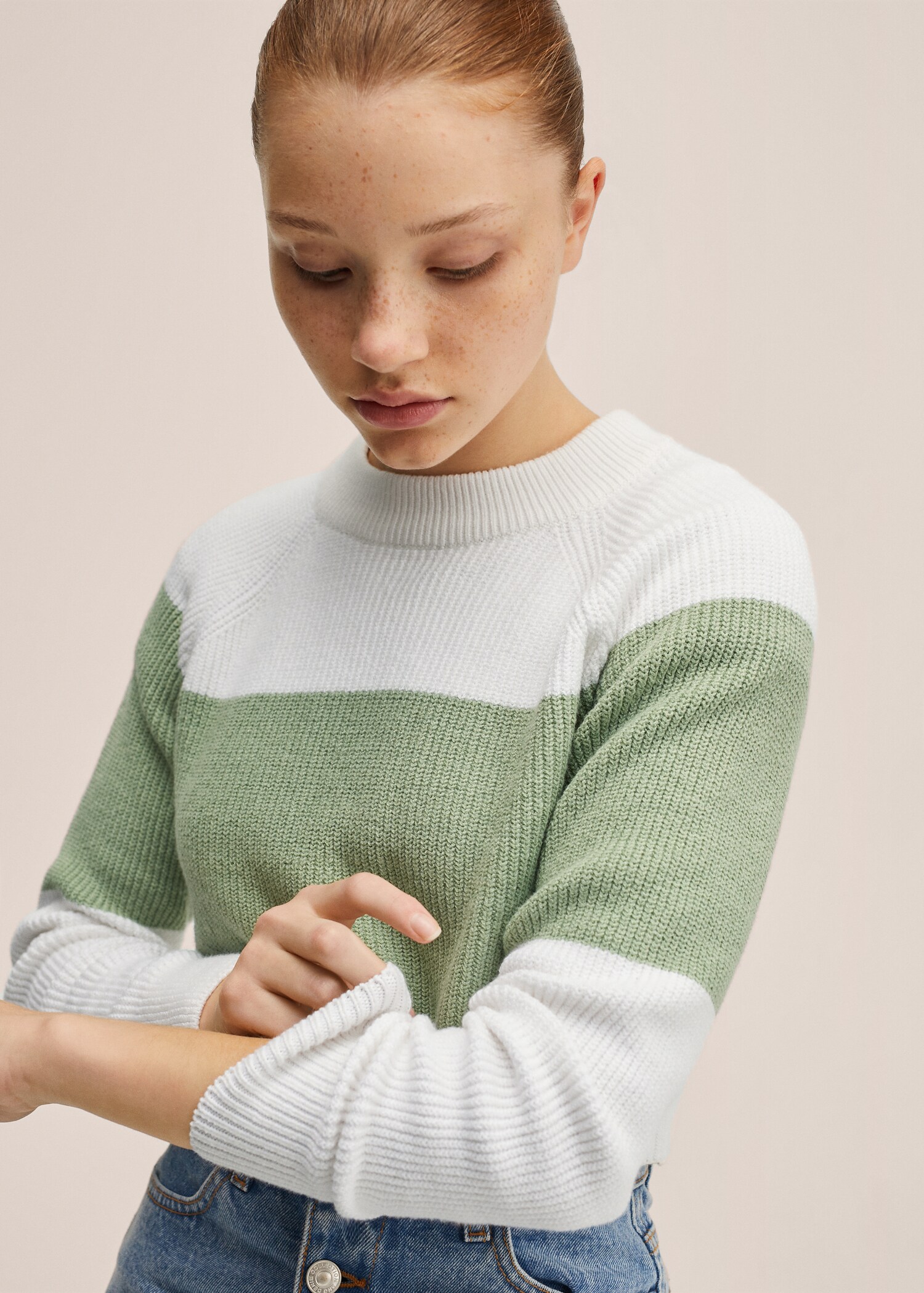Bicolour knit sweater - Details of the article 2
