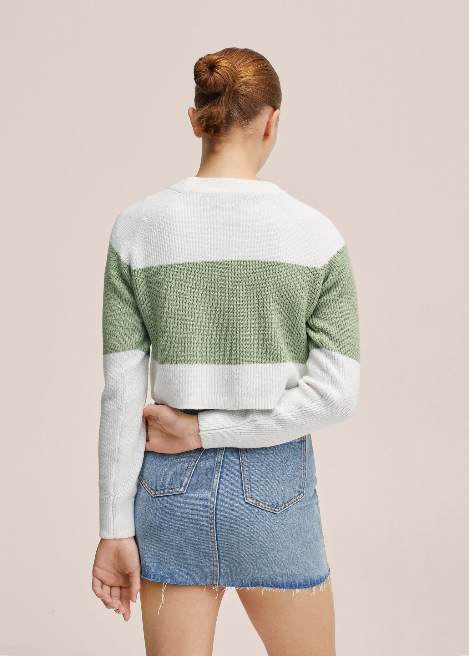 Bicolour knit sweater - Reverse of the article