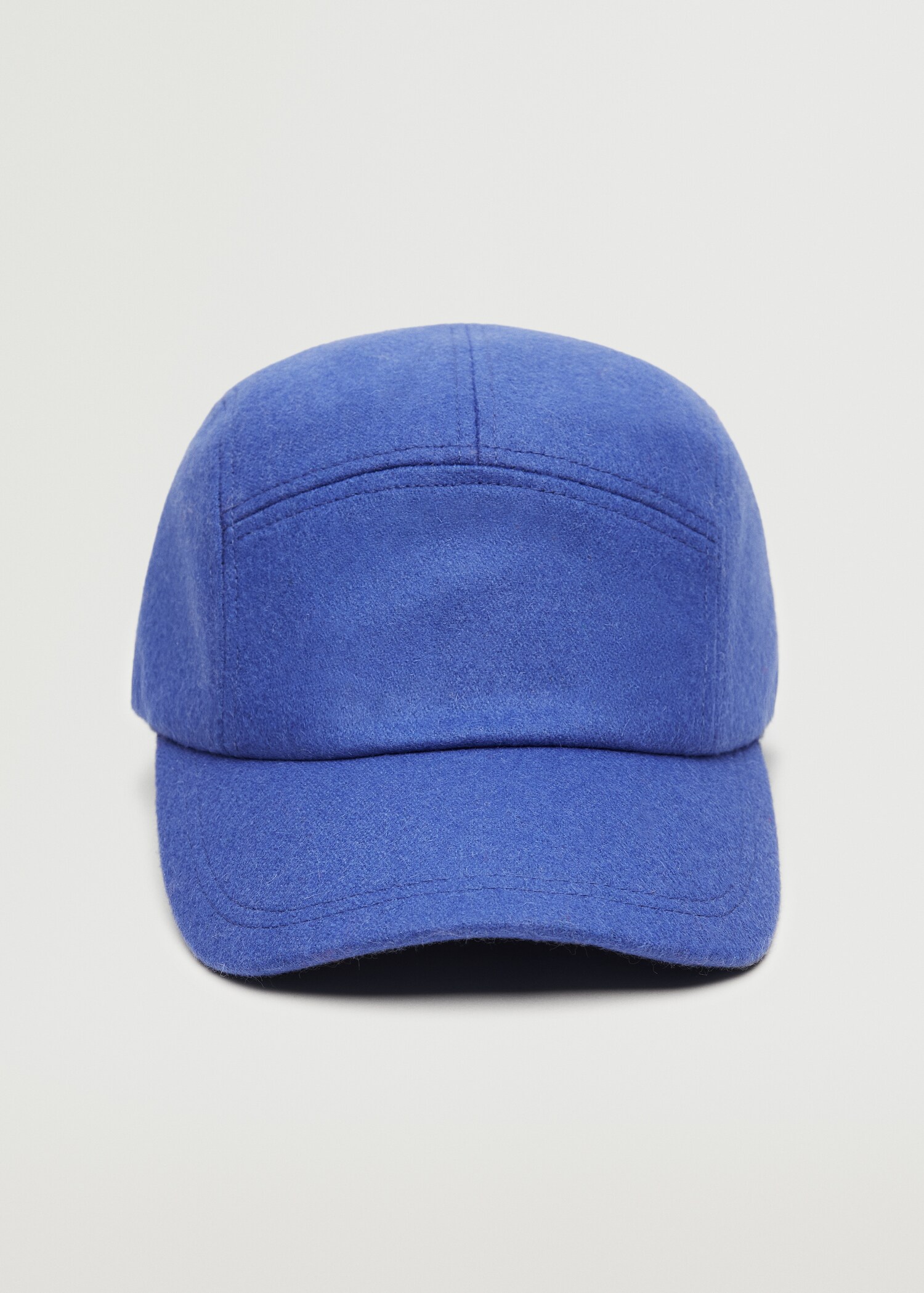 Wool cap with visor - Medium plane